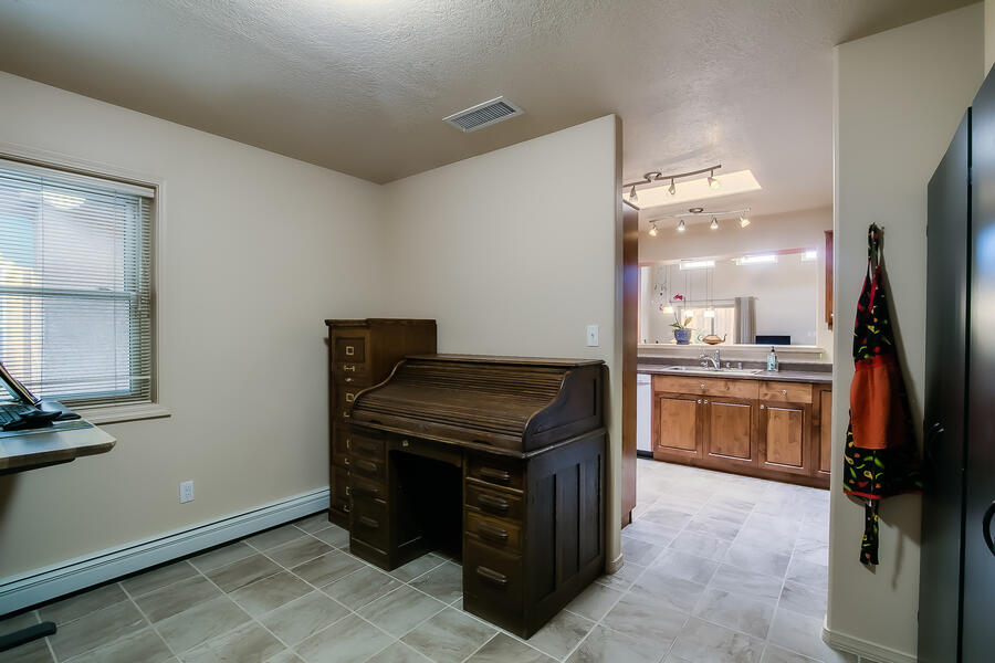 6606 Las Casitas Court NW