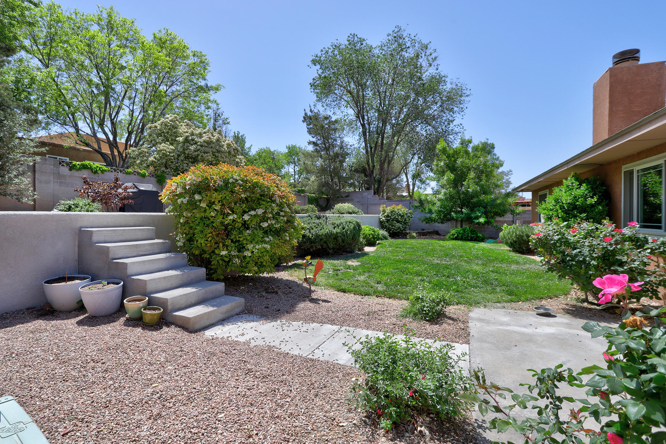 6932 CHERRY HILLS Loop NE