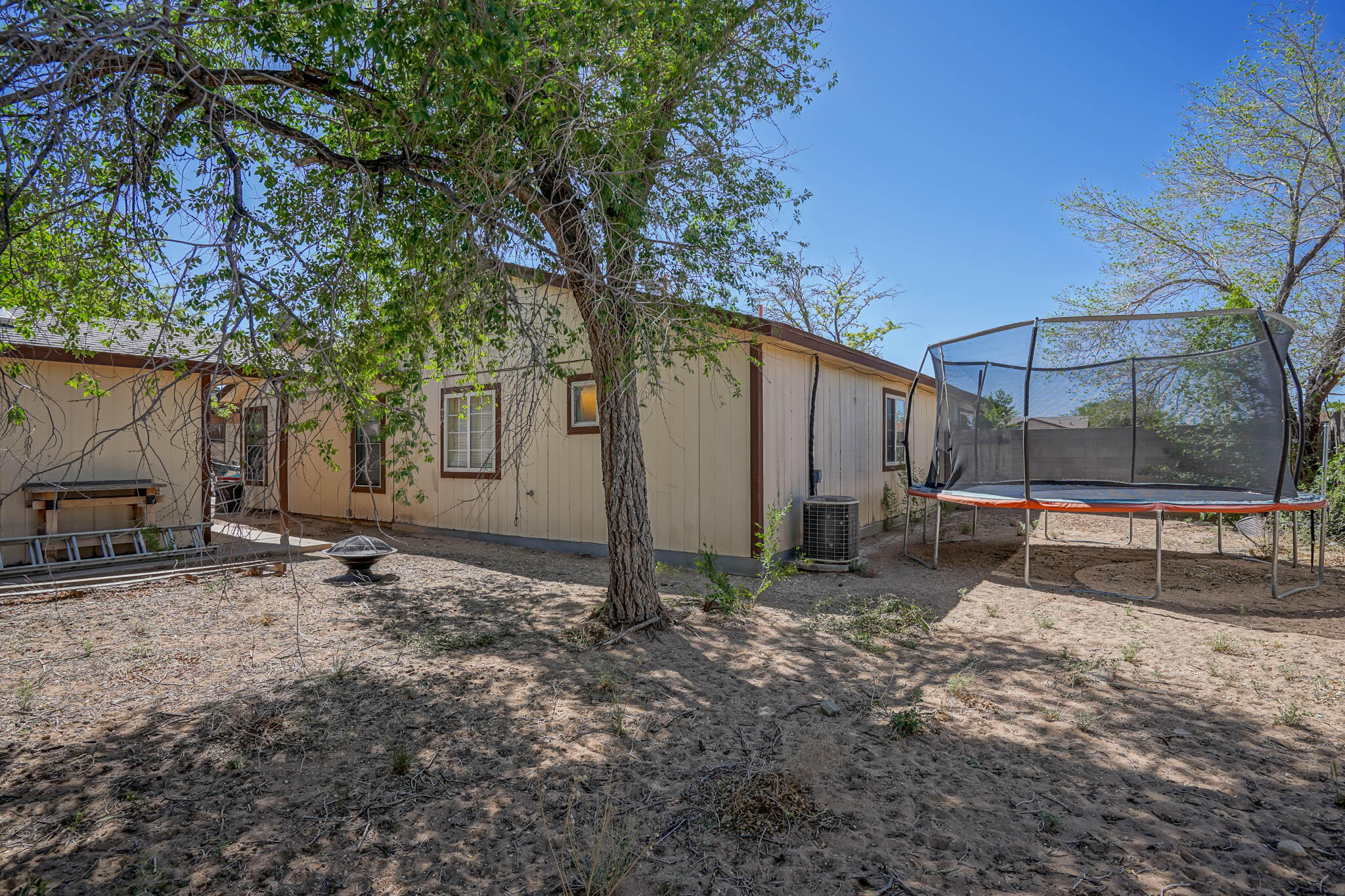78 PECOS Loop SE