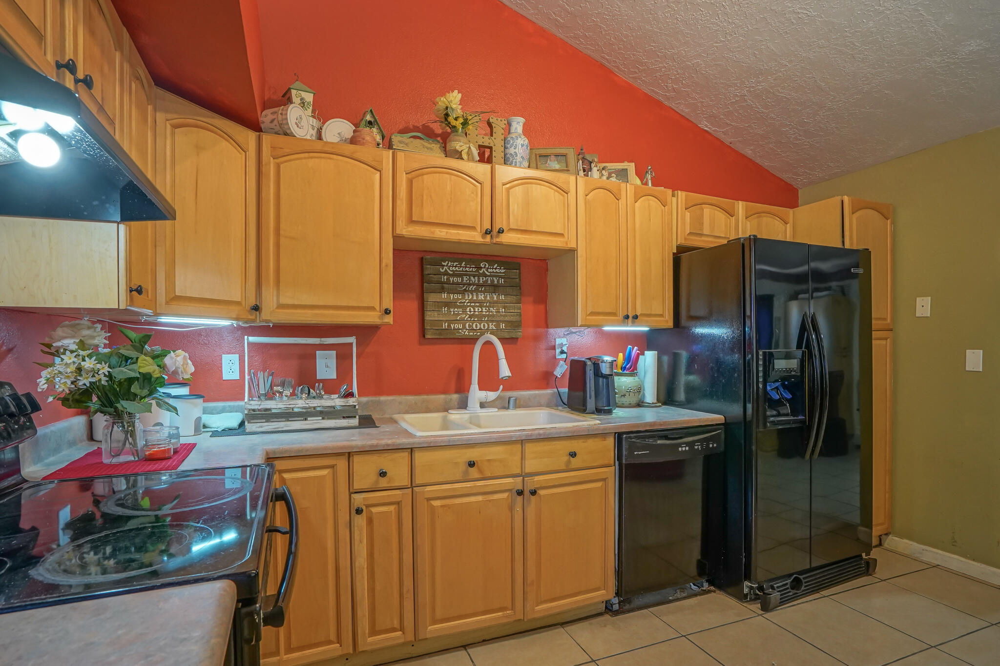 78 PECOS Loop SE