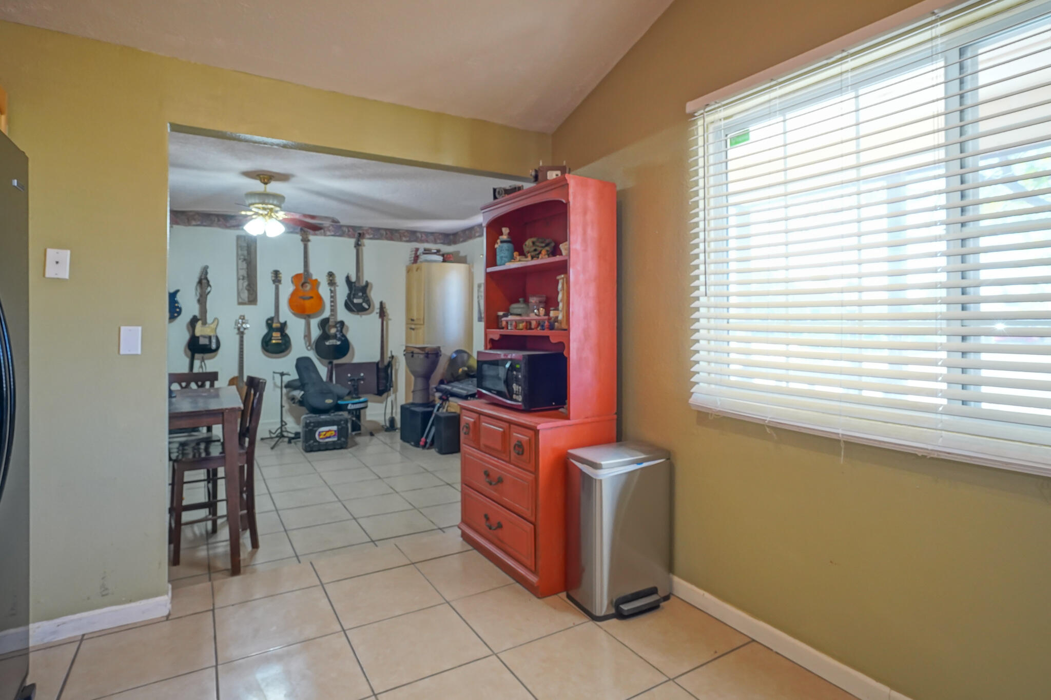 78 PECOS Loop SE