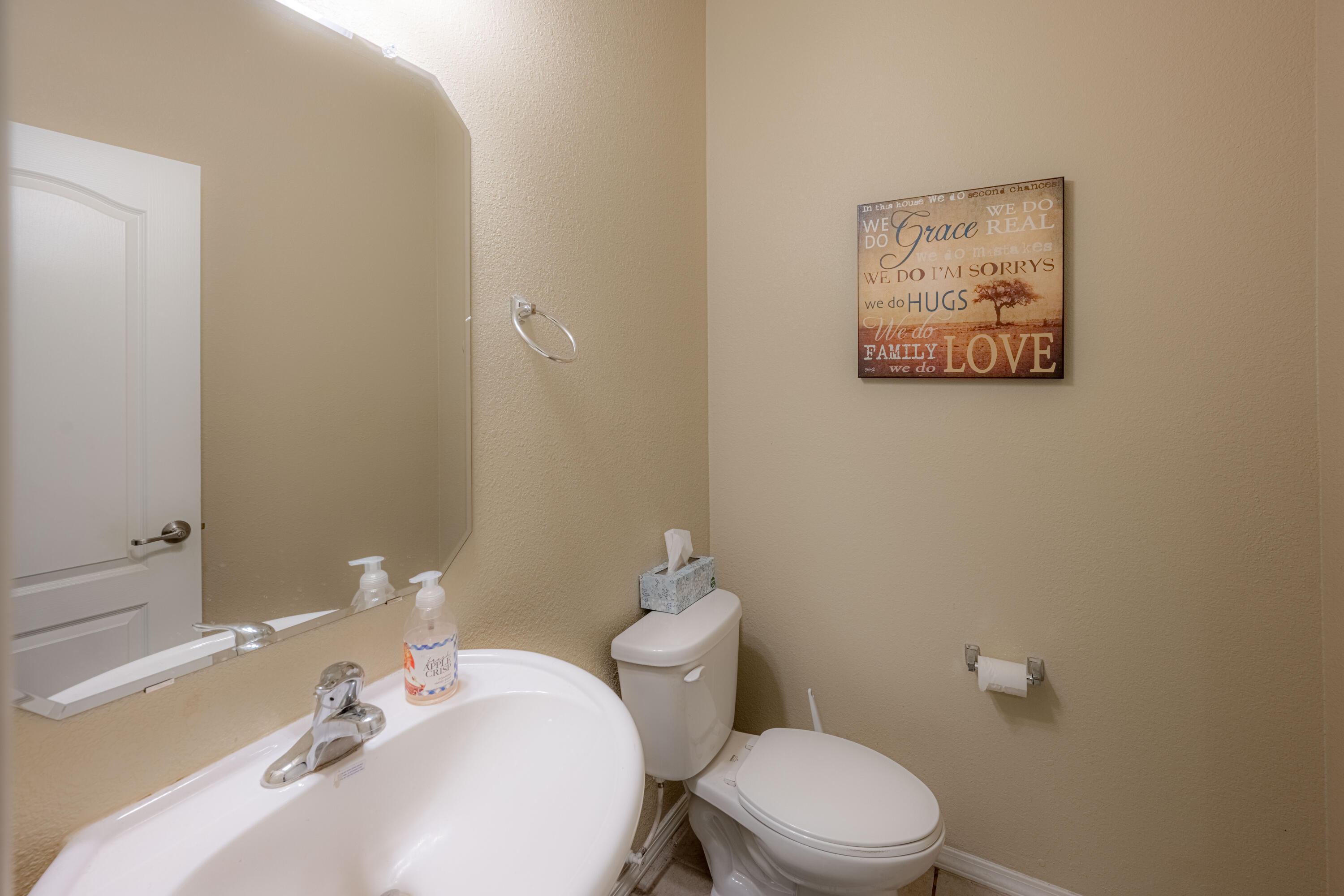 3141 LLANO VISTA Court NE