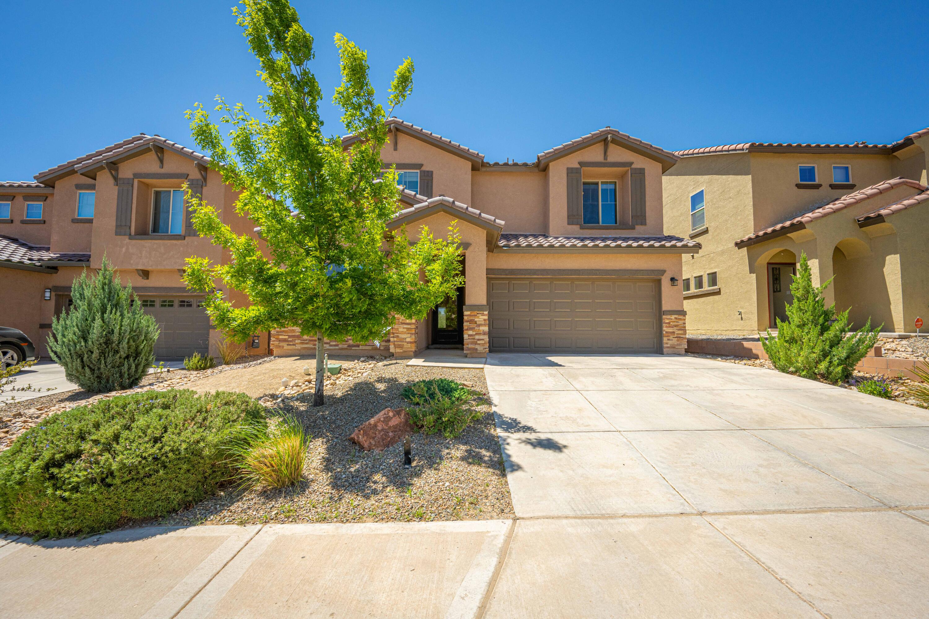 3141 LLANO VISTA Court NE