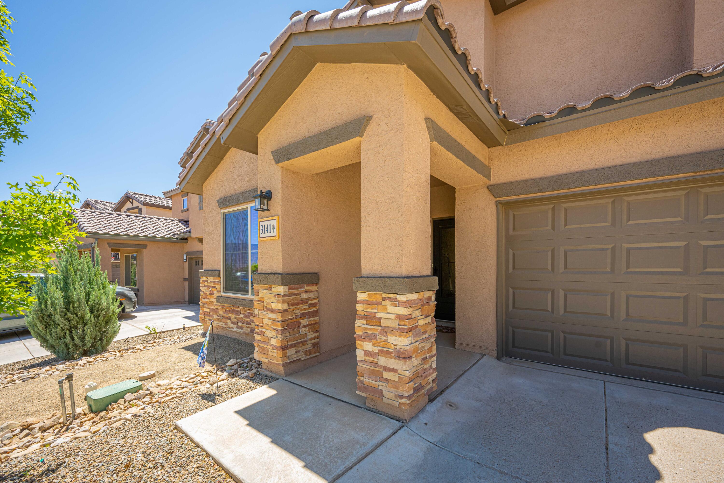 3141 LLANO VISTA Court NE
