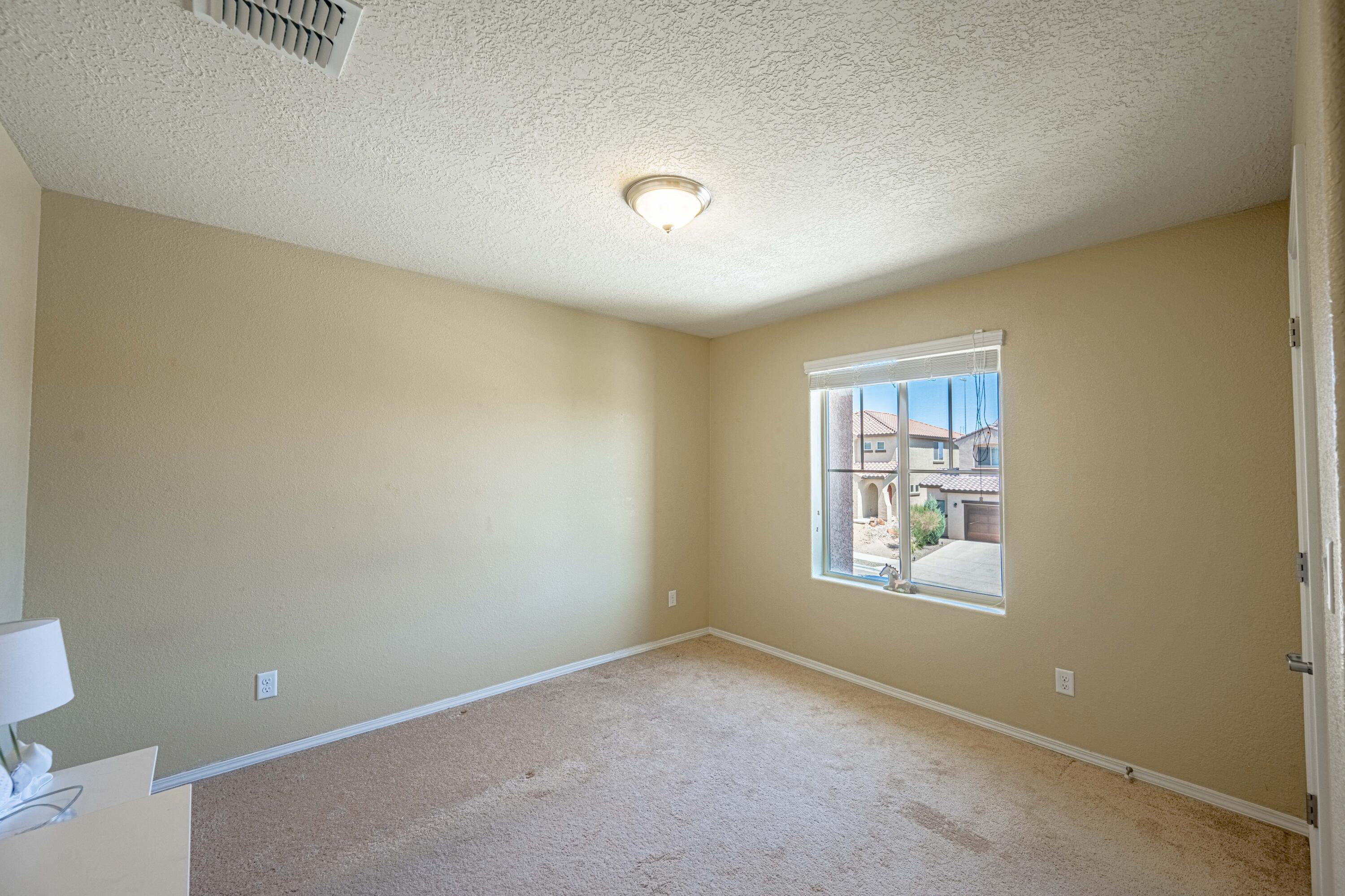 3141 LLANO VISTA Court NE