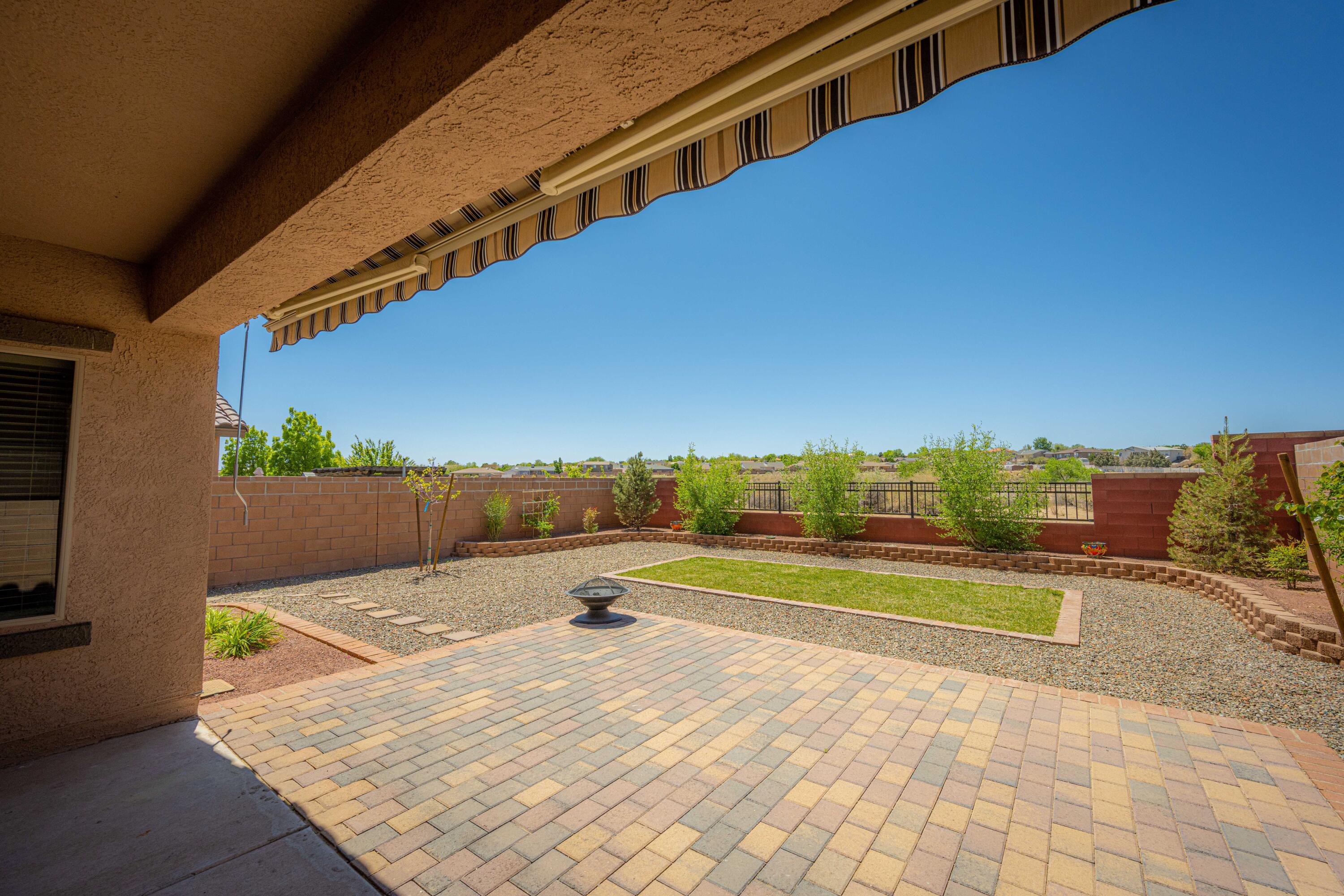 3141 LLANO VISTA Court NE