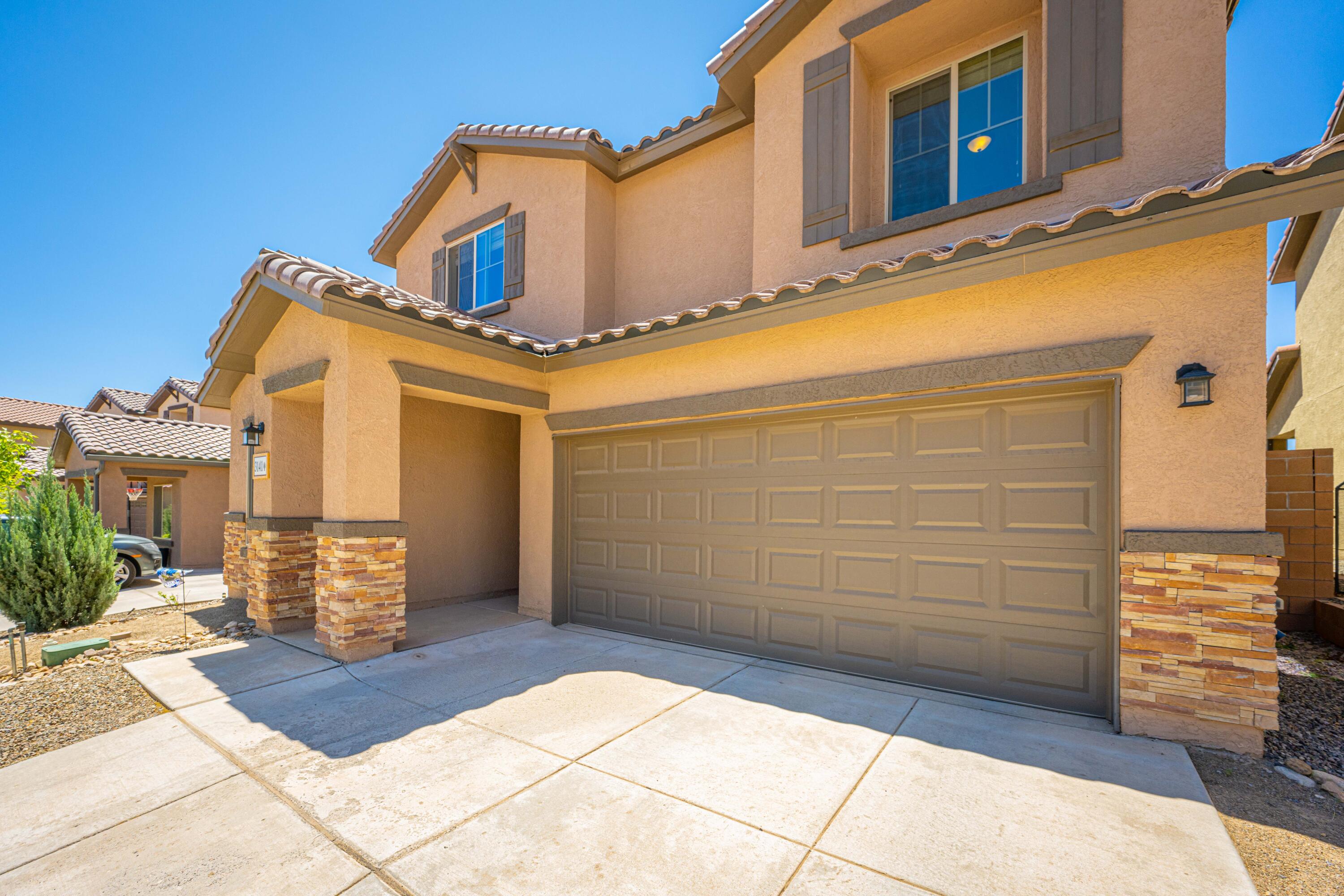 3141 LLANO VISTA Court NE