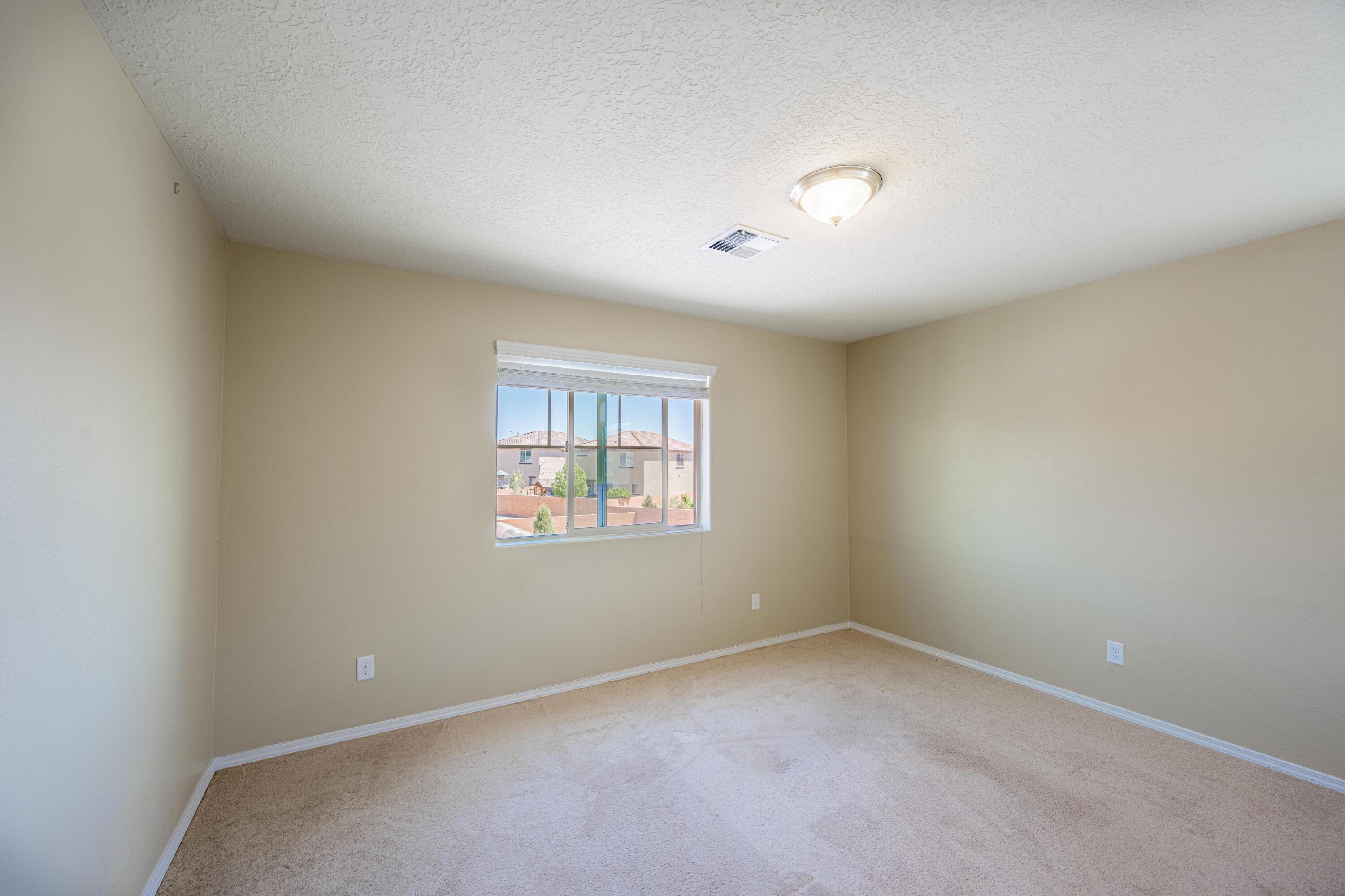 3141 LLANO VISTA Court NE