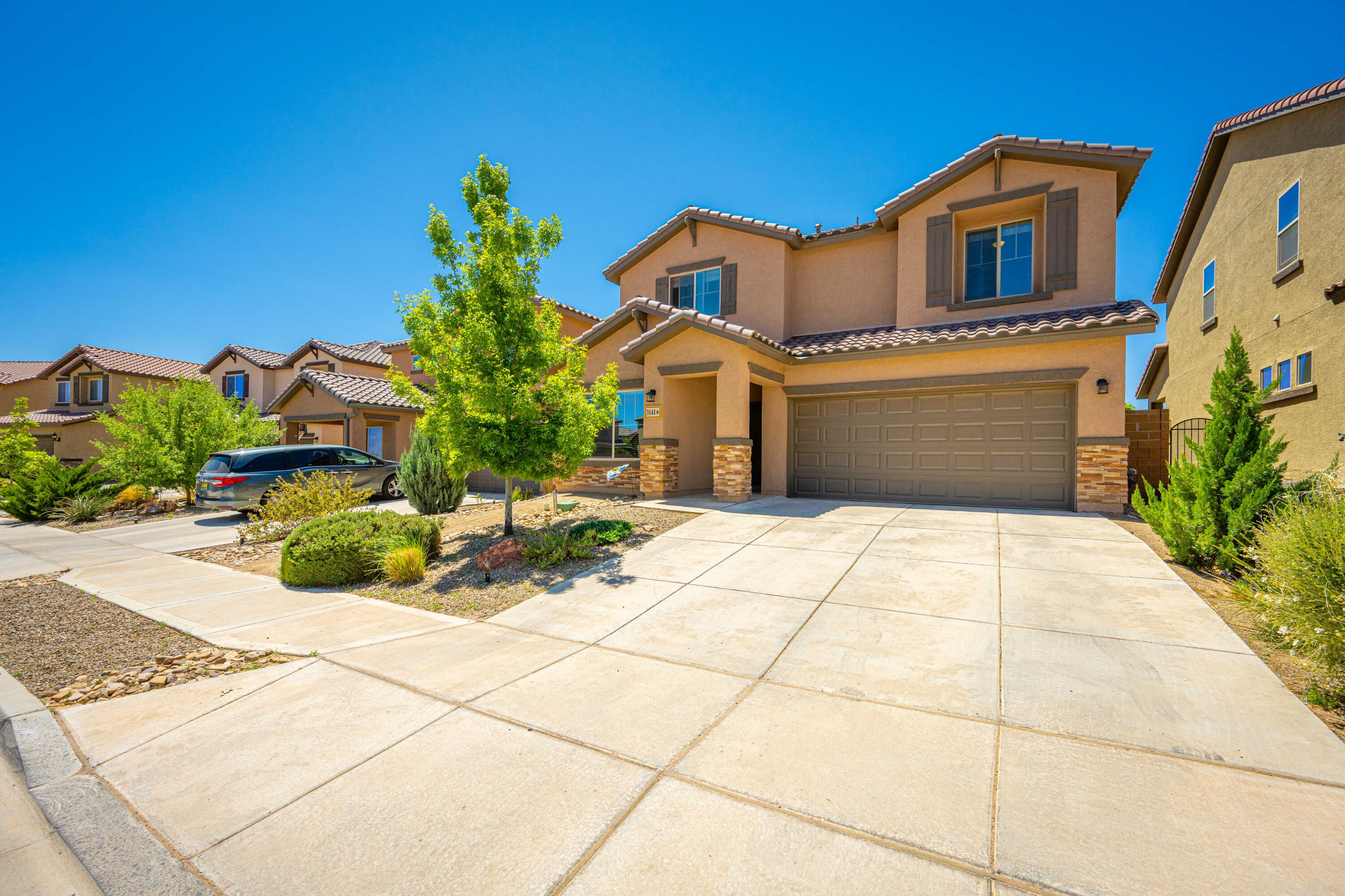 3141 LLANO VISTA Court NE