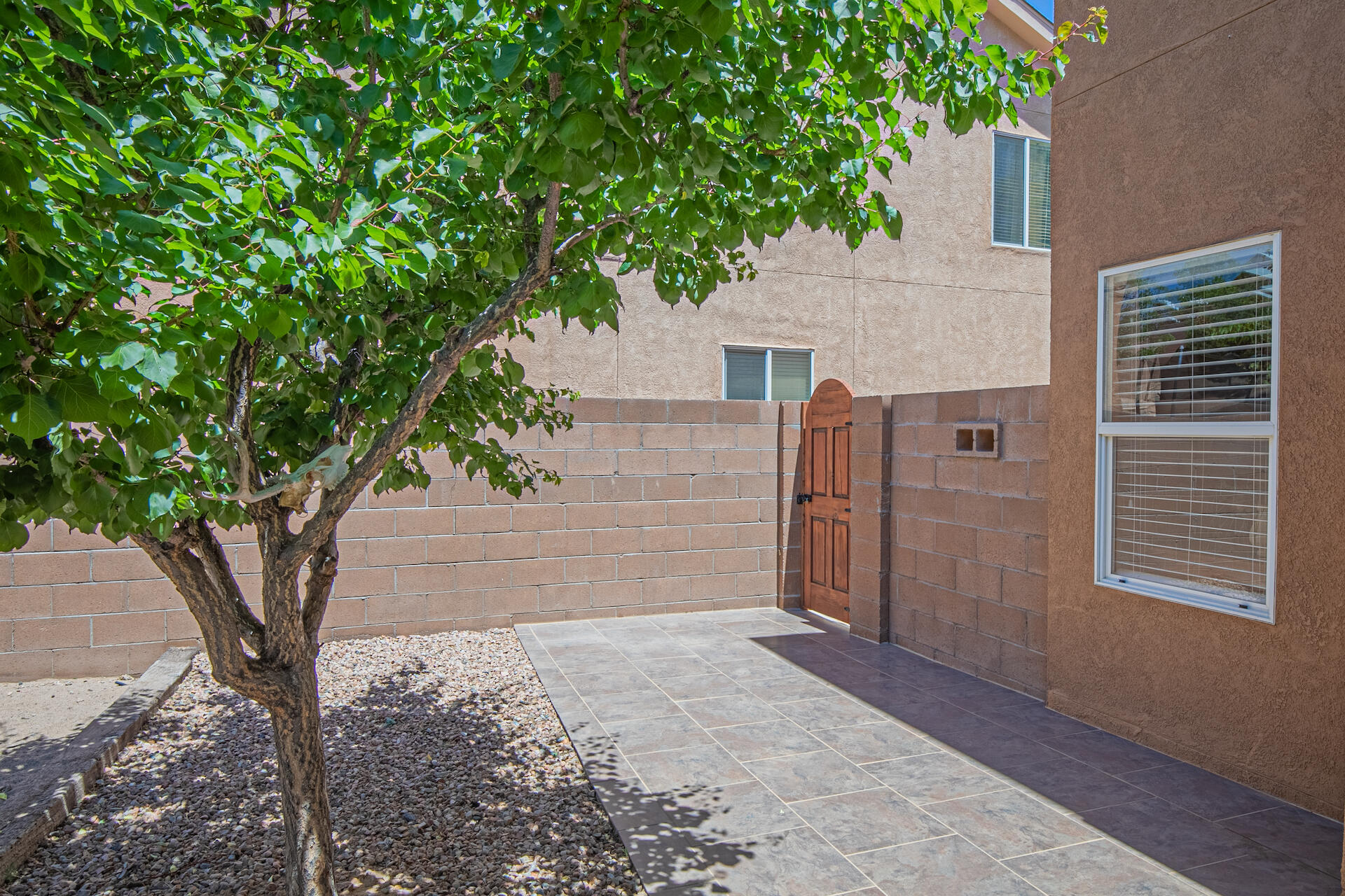 1260 COLIBRI Avenue NW