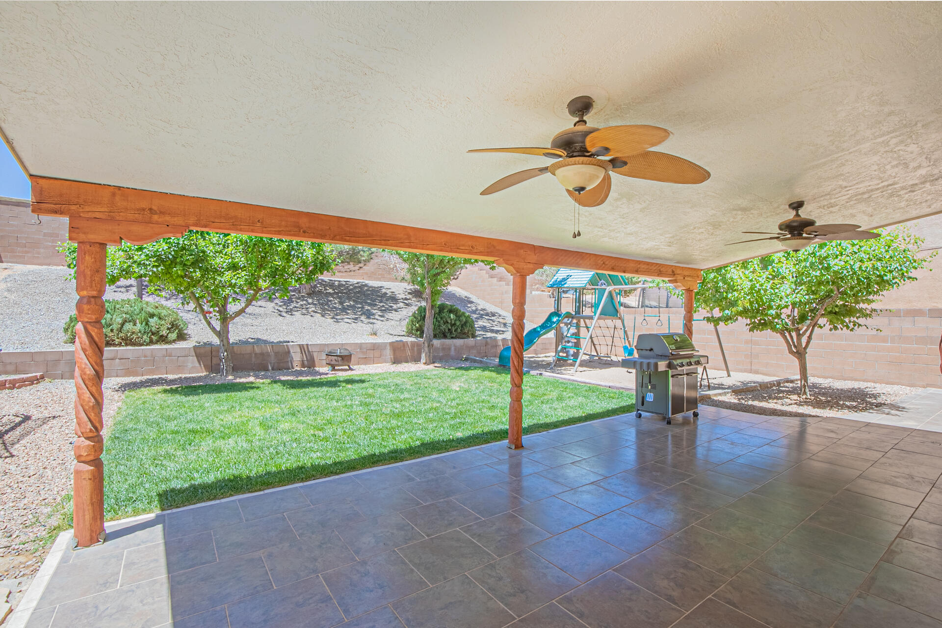 1260 COLIBRI Avenue NW
