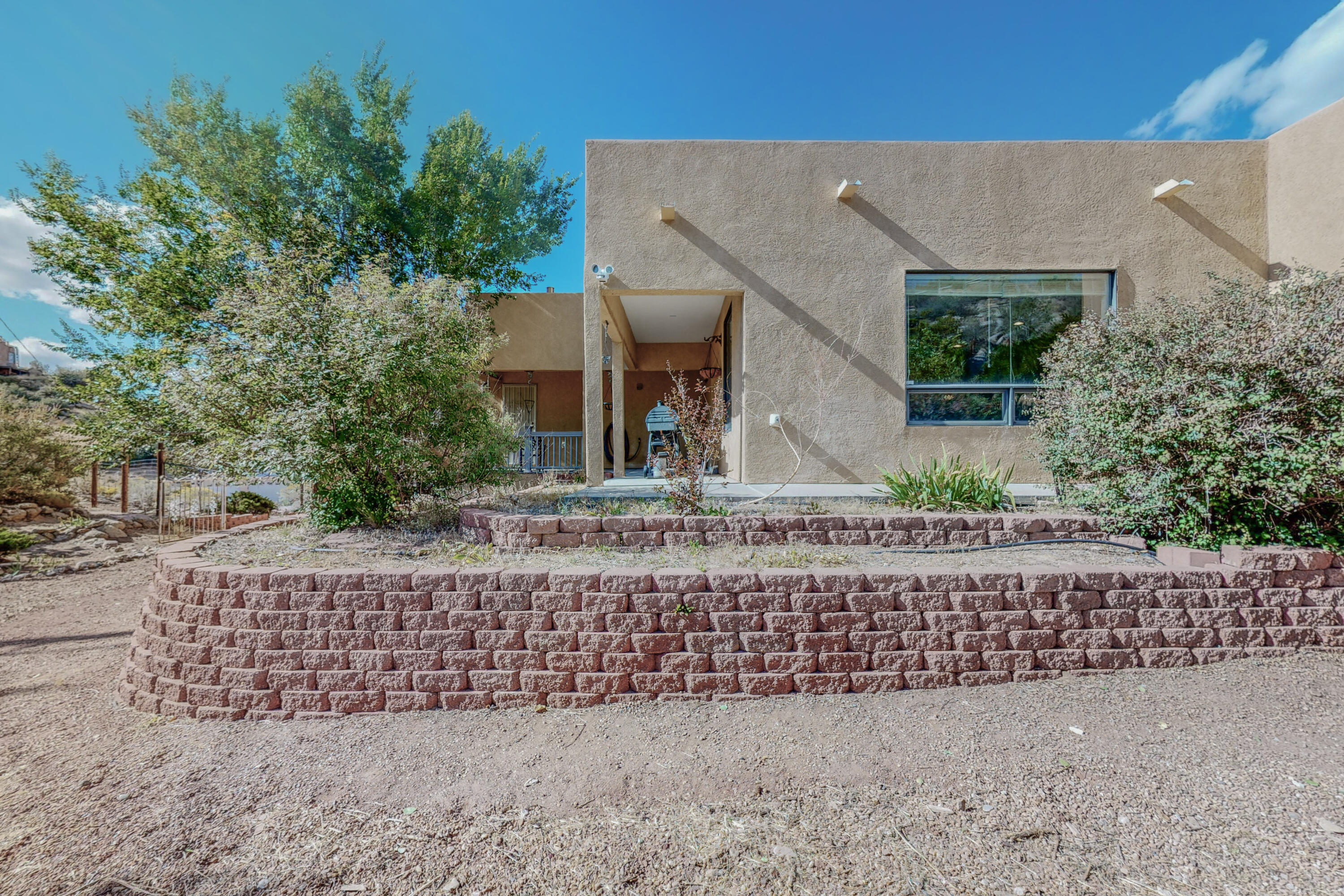 1206 HIDEAWAY Lane SE