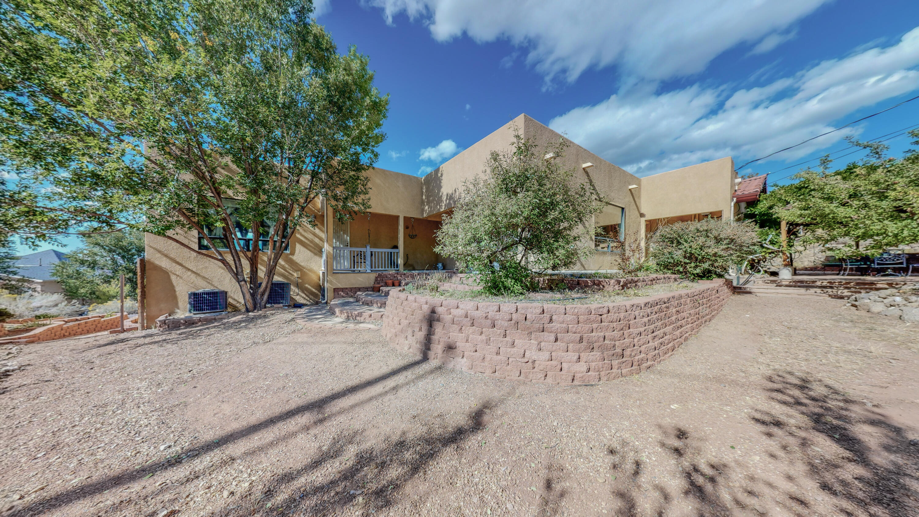 1206 HIDEAWAY Lane SE