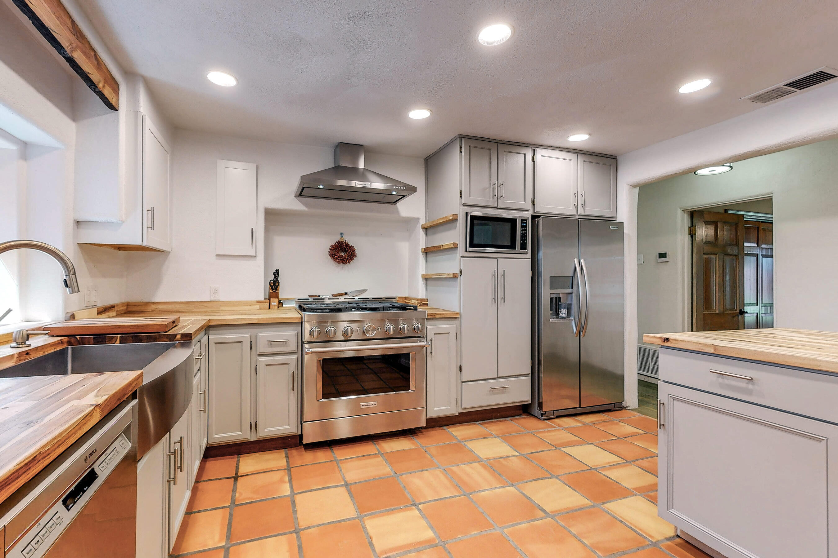 9705 GUADALUPE Trail NW