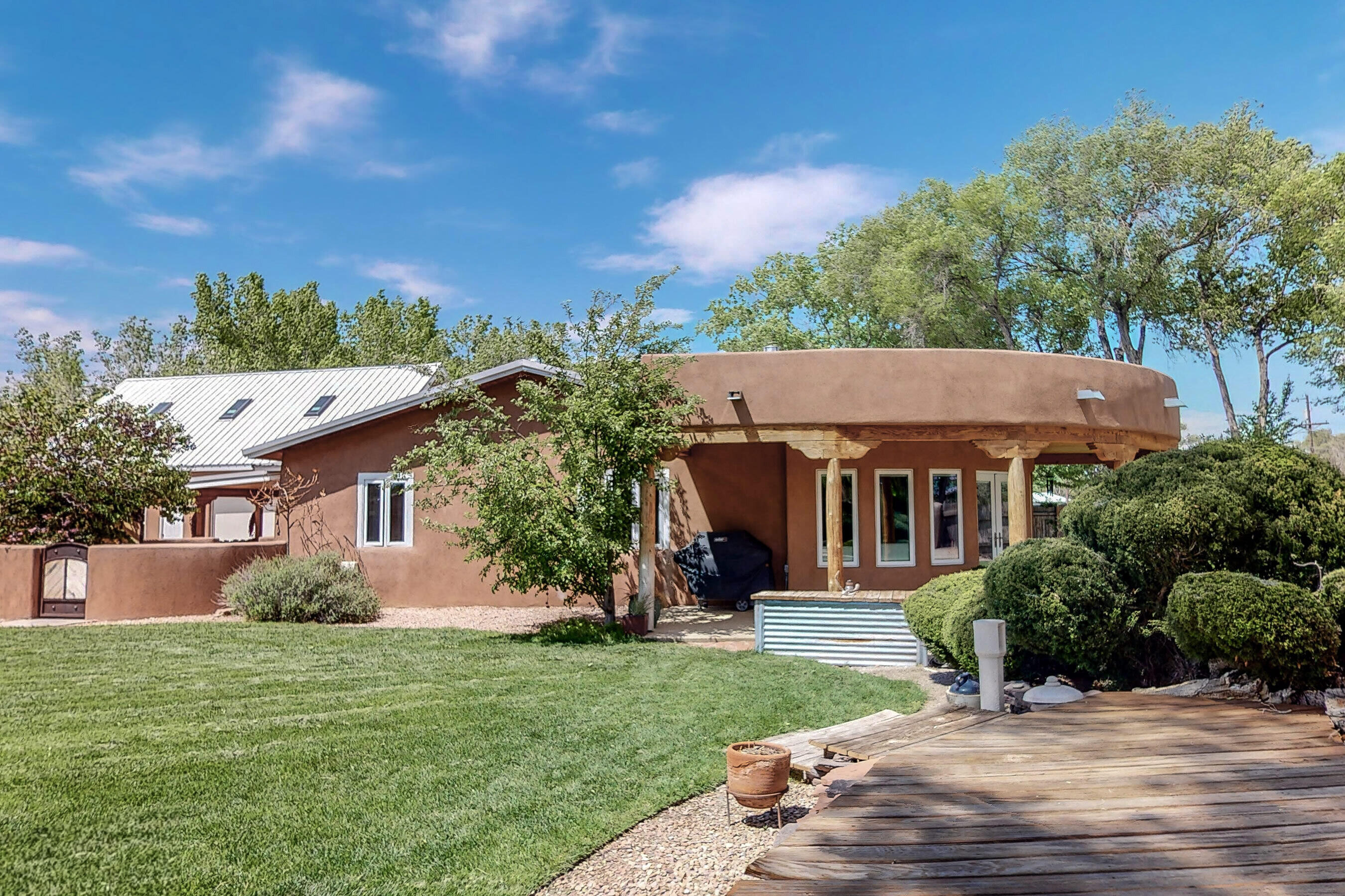 9705 GUADALUPE Trail NW