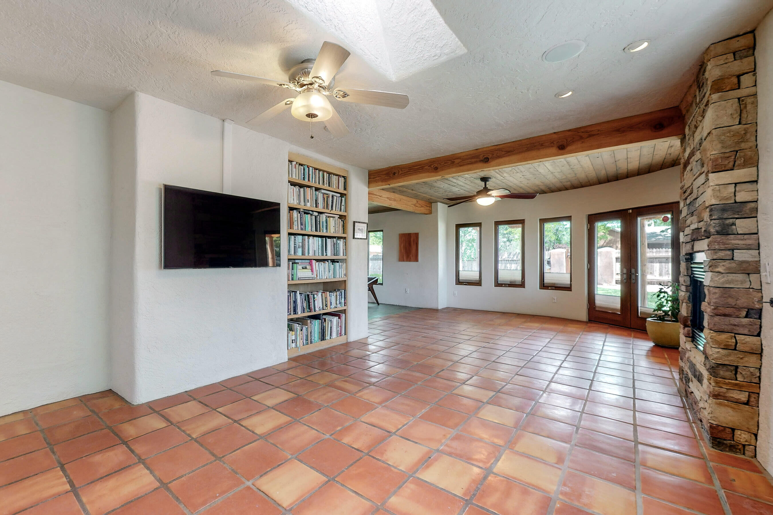 9705 GUADALUPE Trail NW