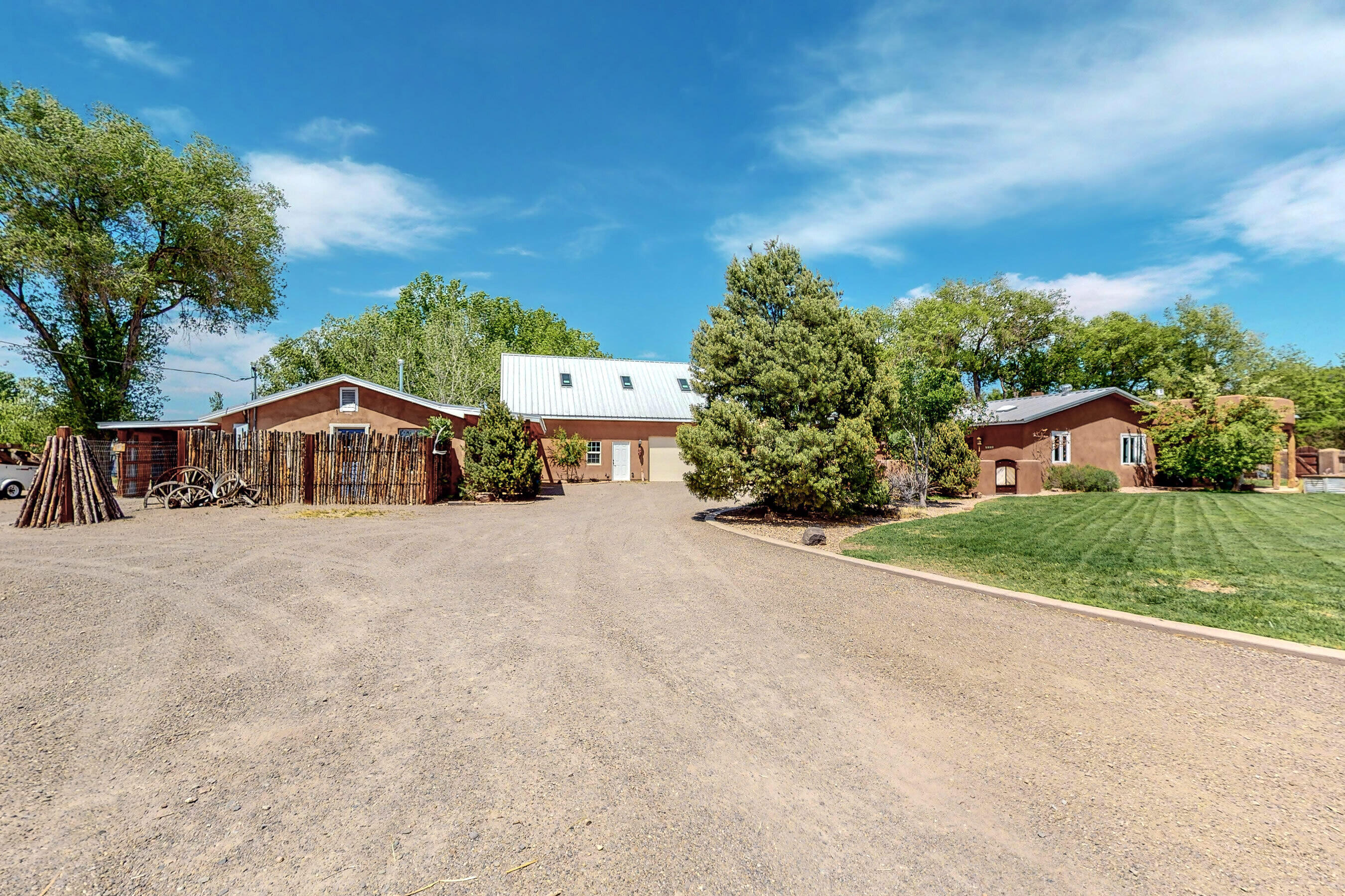 9705 GUADALUPE Trail NW
