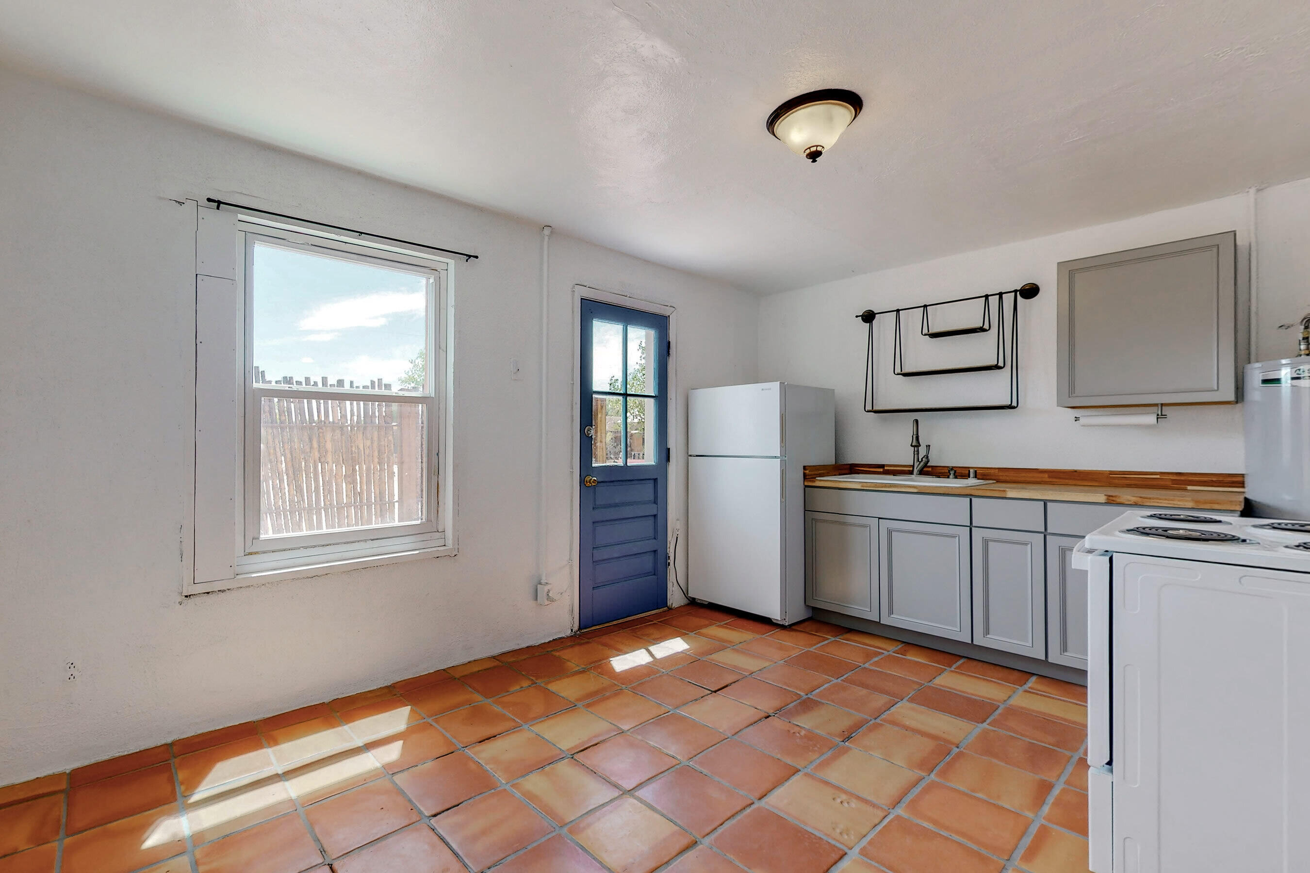 9705 GUADALUPE Trail NW