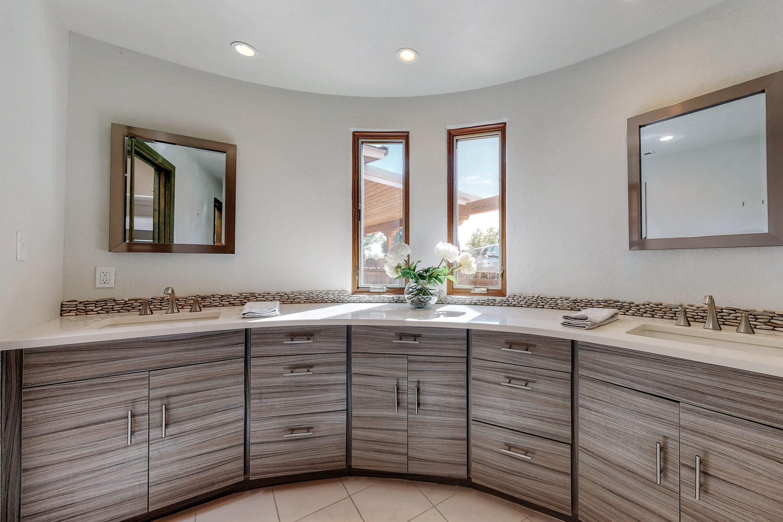 9705 GUADALUPE Trail NW