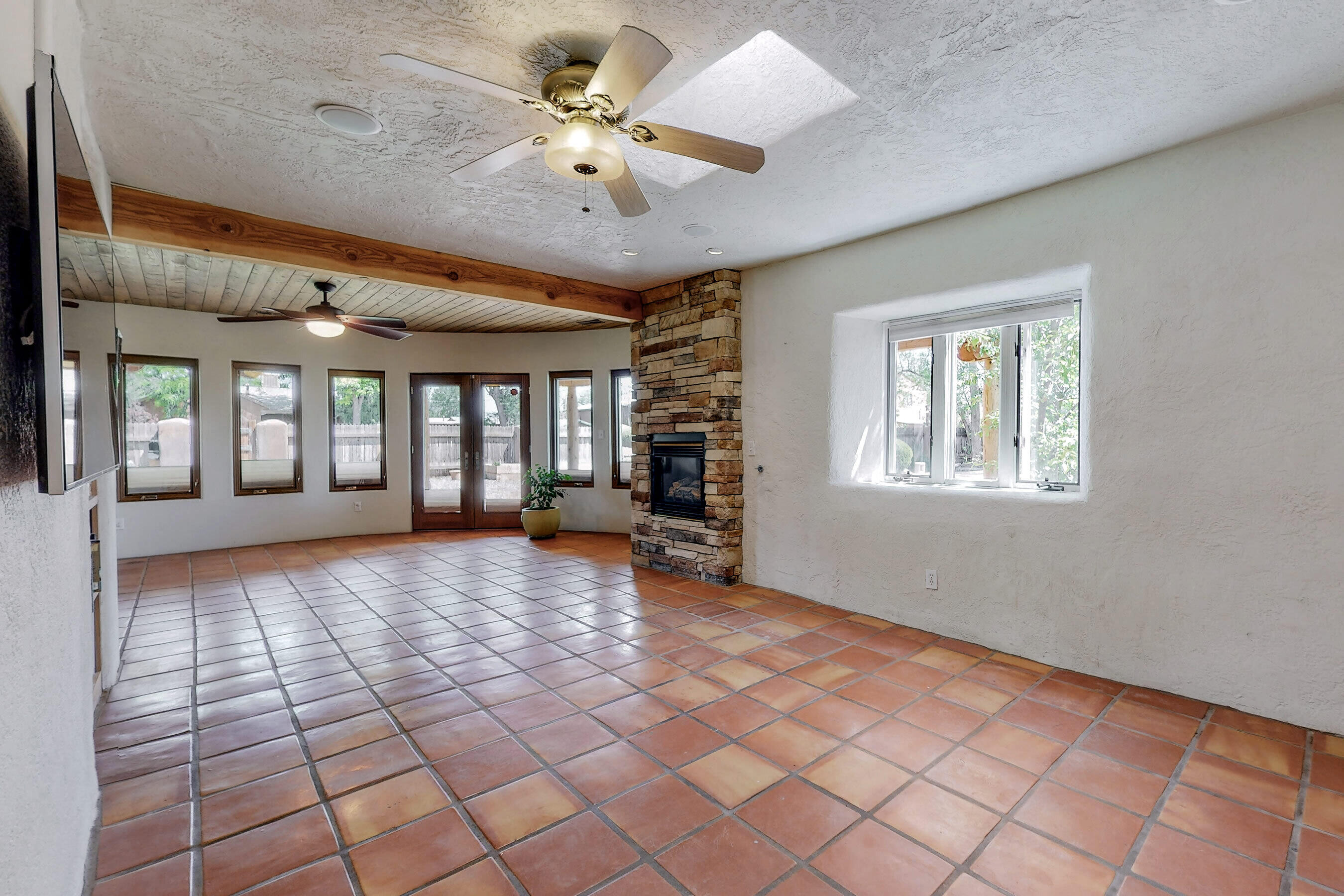 9705 GUADALUPE Trail NW