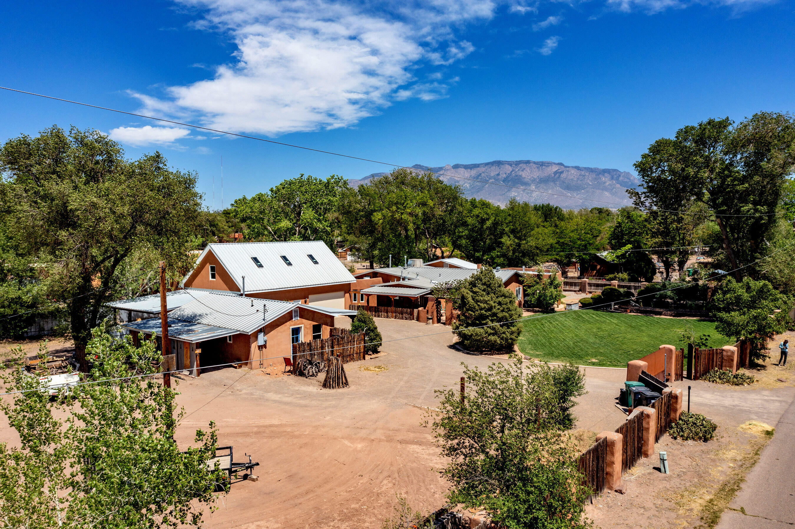 9705 GUADALUPE Trail NW