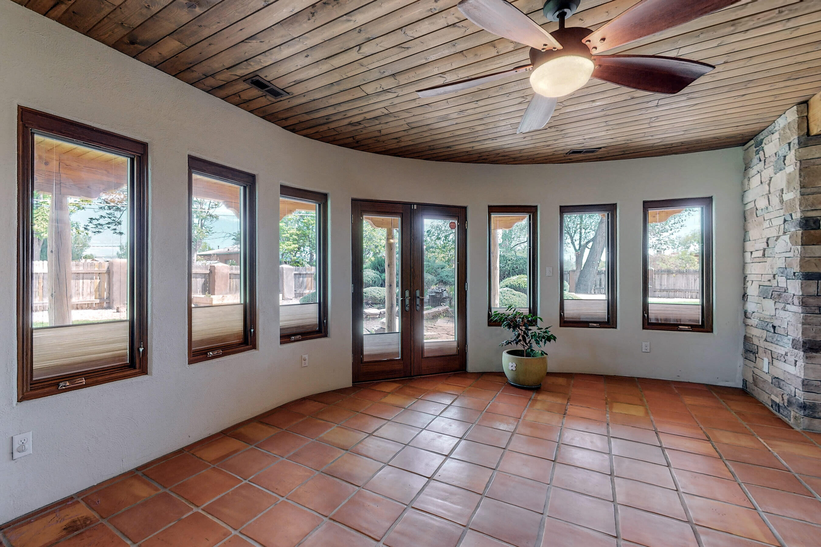 9705 GUADALUPE Trail NW