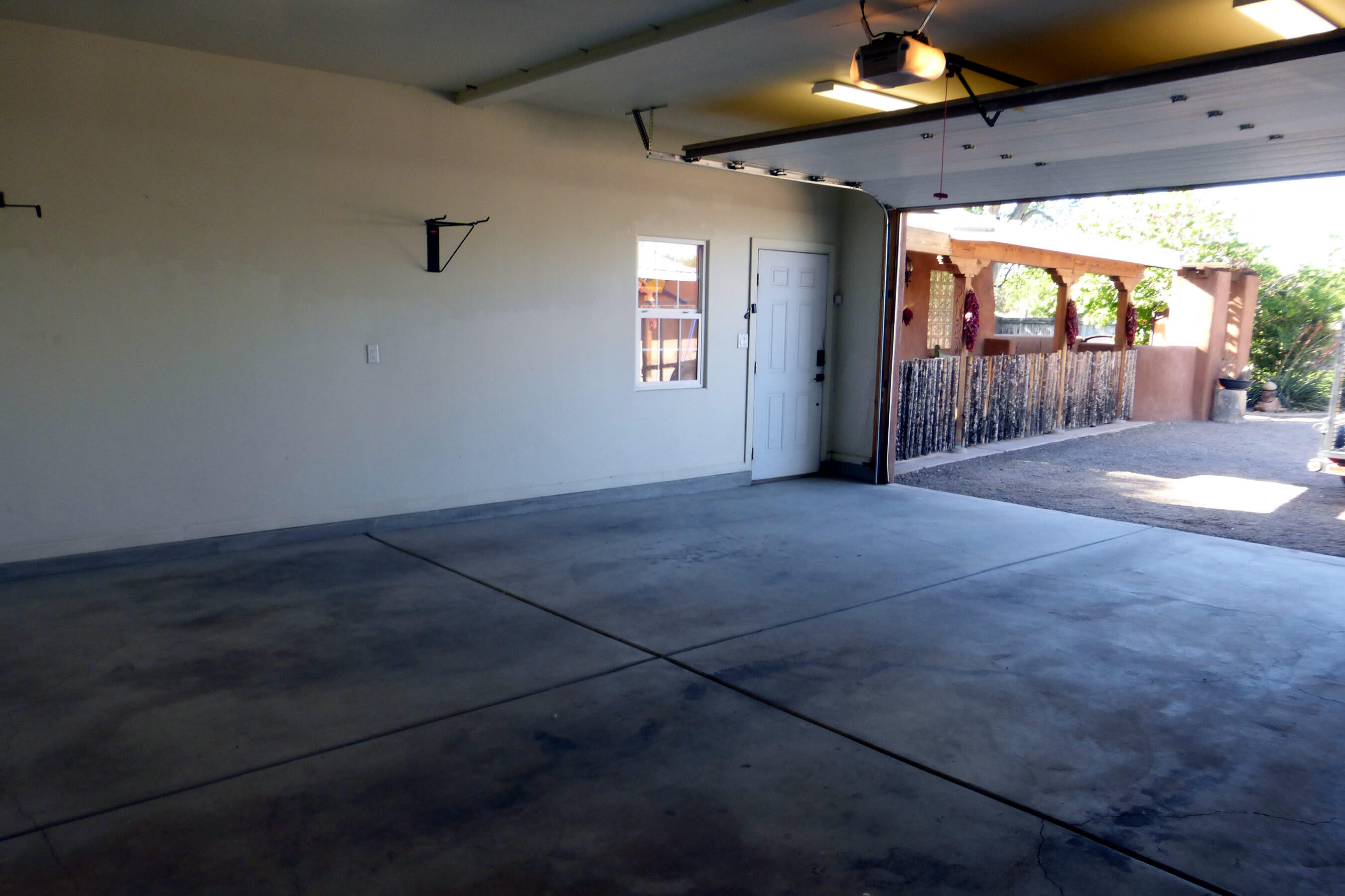 9705 GUADALUPE Trail NW