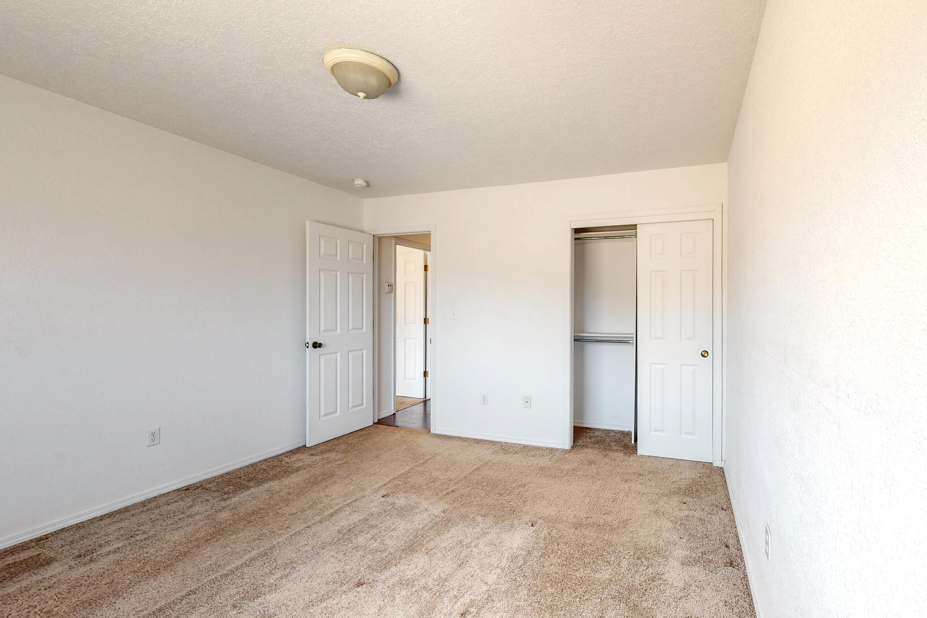 4801 IRVING Boulevard NW Unit: 1702