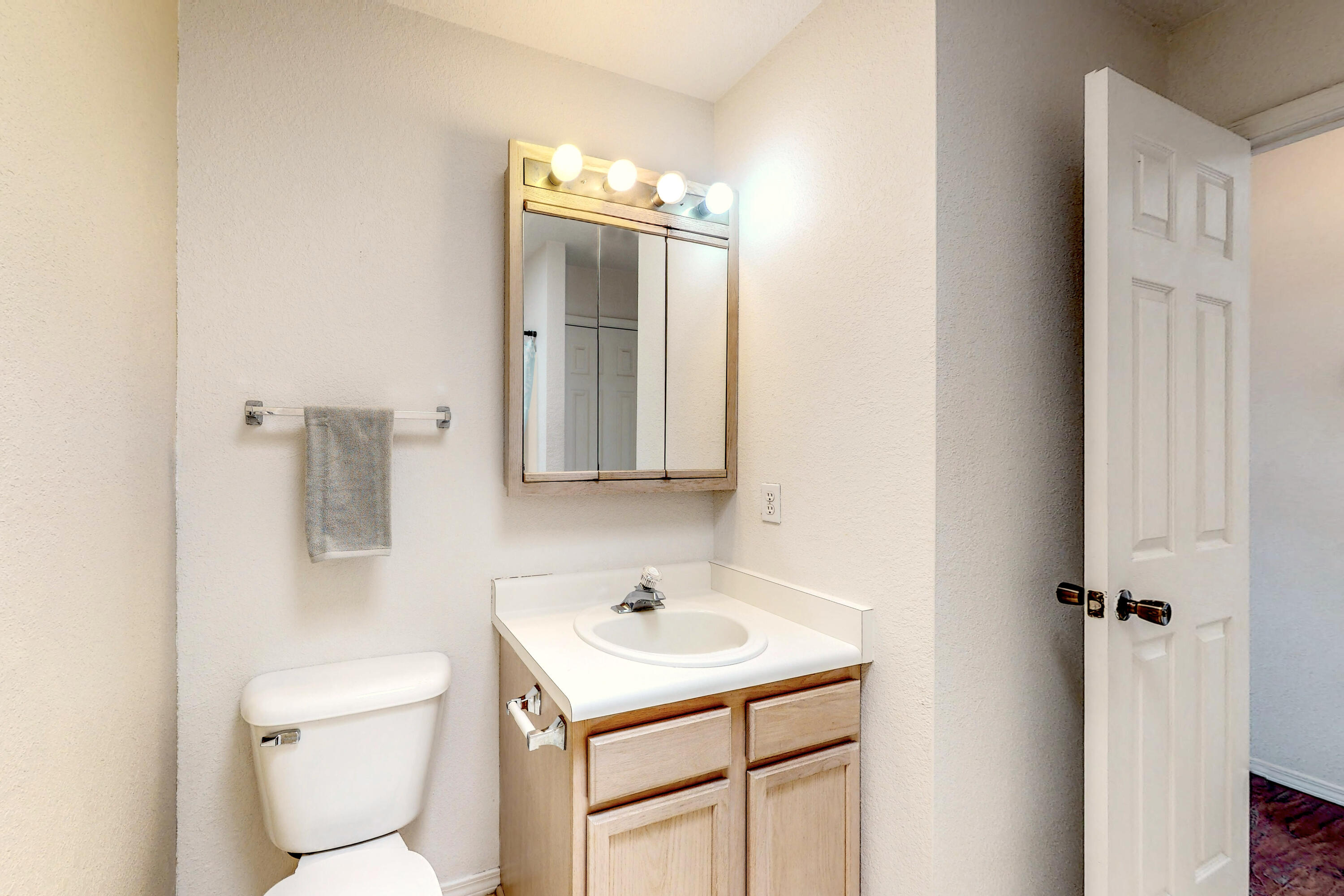 4801 IRVING Boulevard NW Unit: 1702