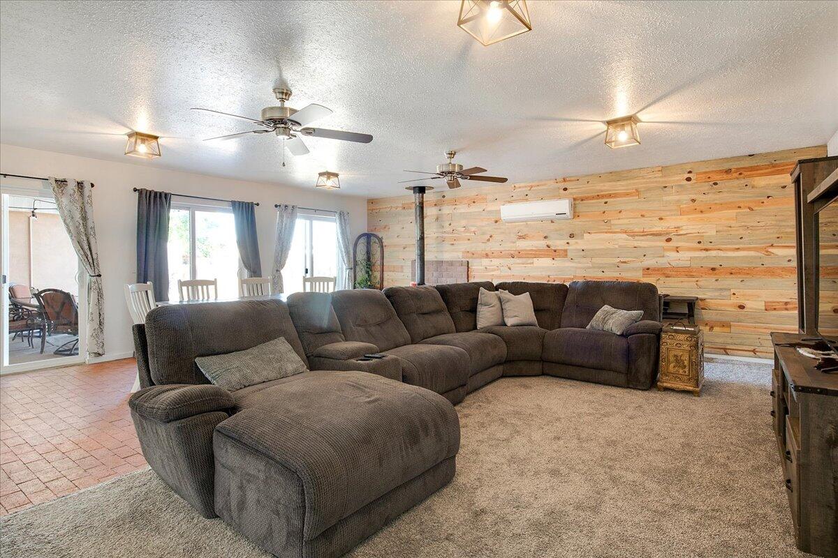 5117 CAMINO VISTA NW