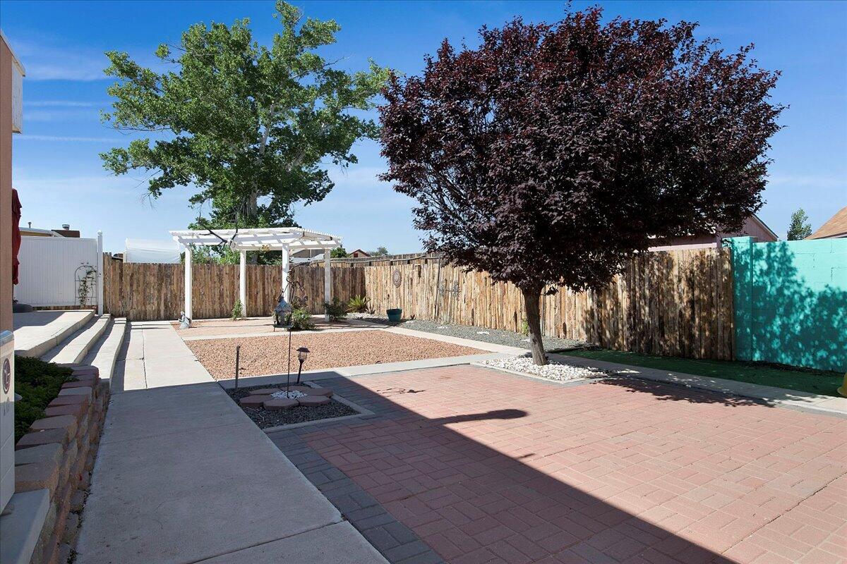 5117 CAMINO VISTA NW