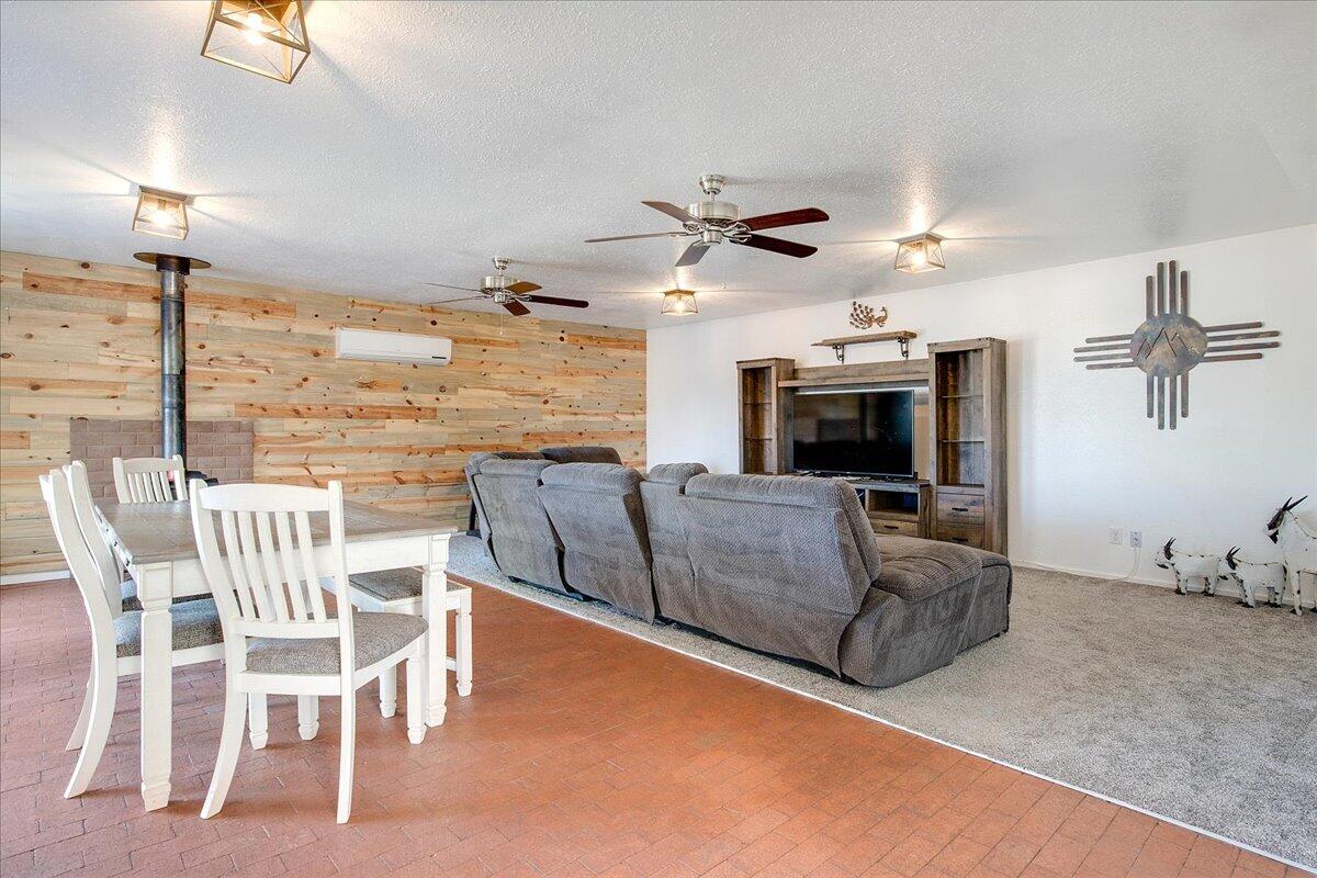 5117 CAMINO VISTA NW