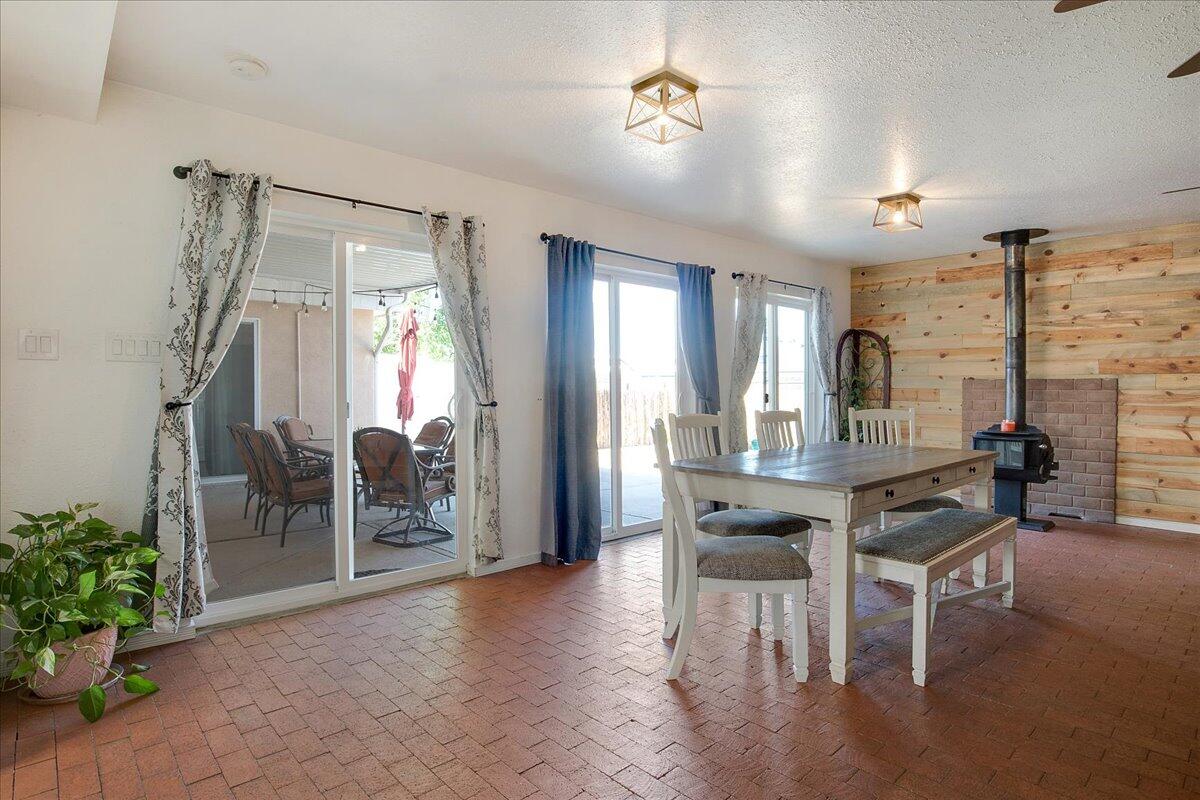 5117 CAMINO VISTA NW