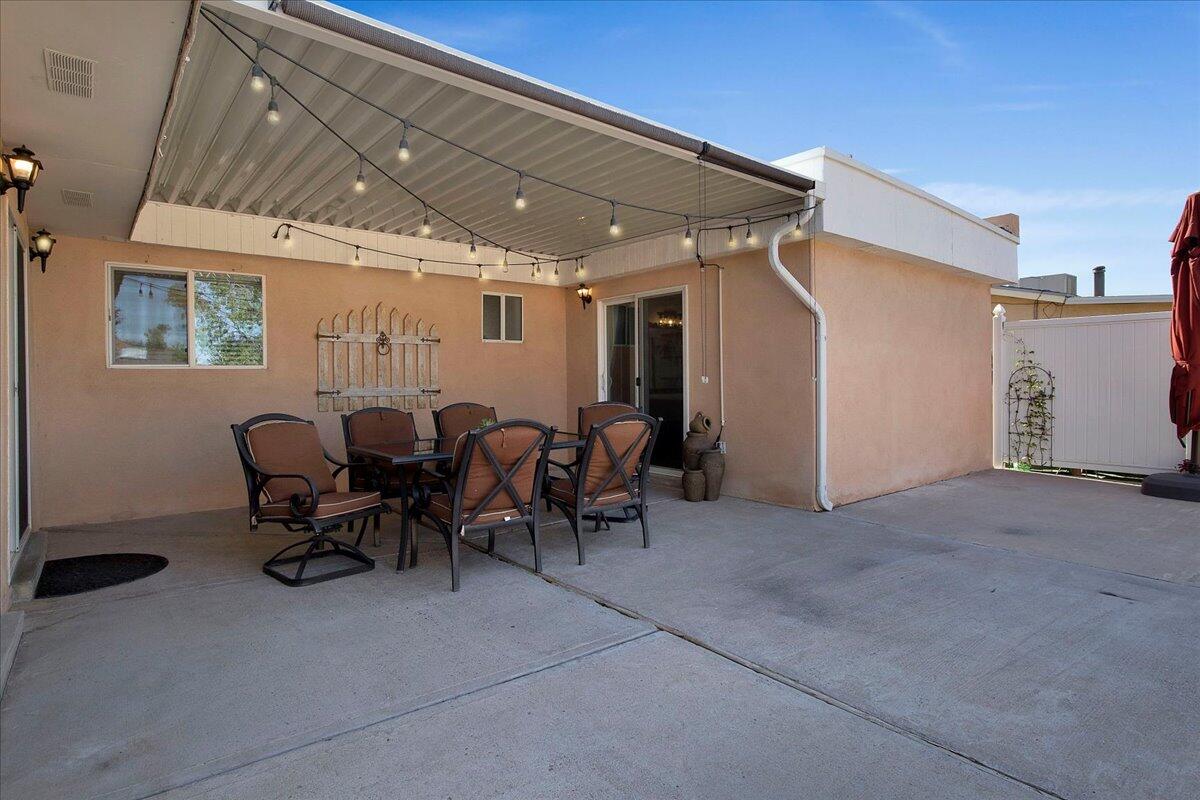 5117 CAMINO VISTA NW