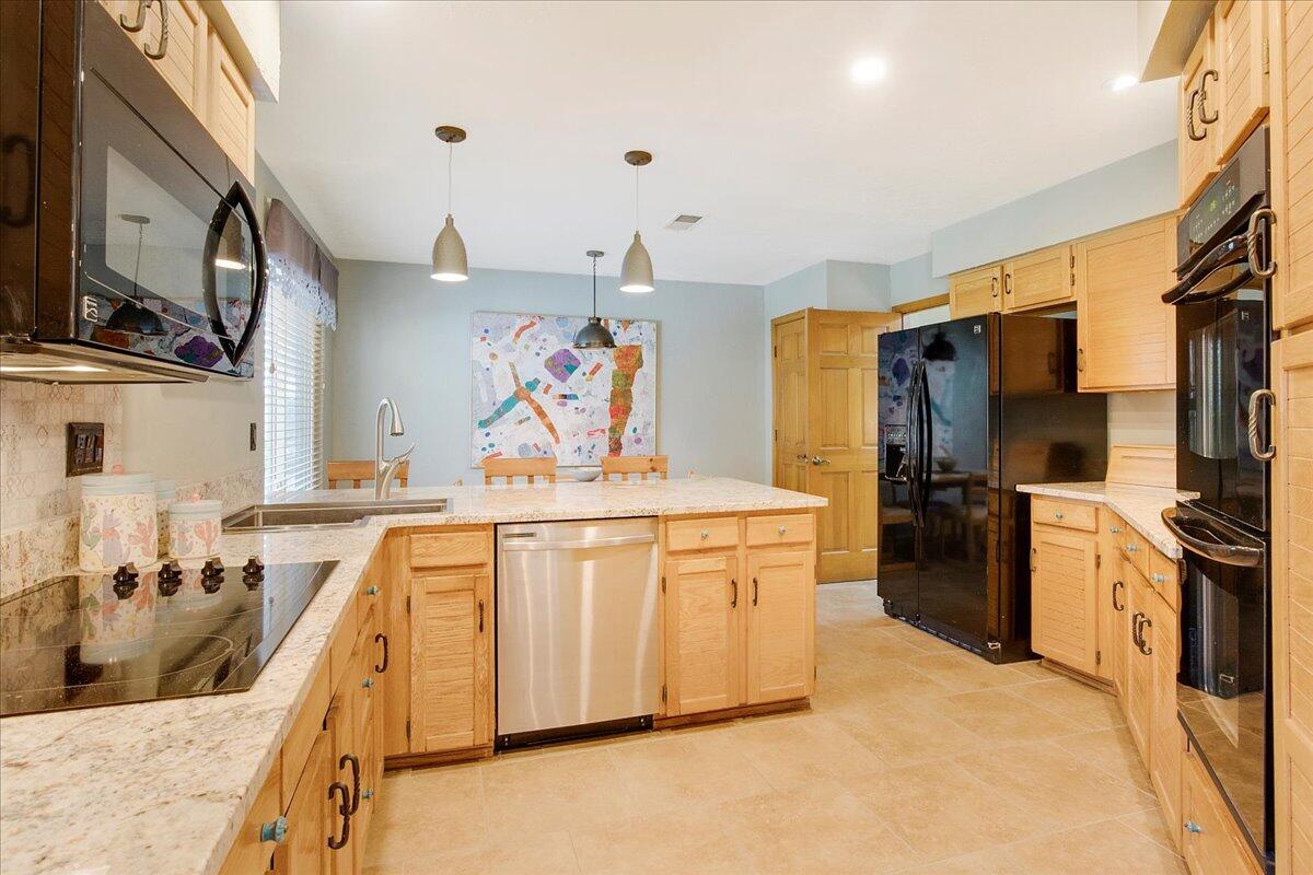 6300 DORADO BEACH NE