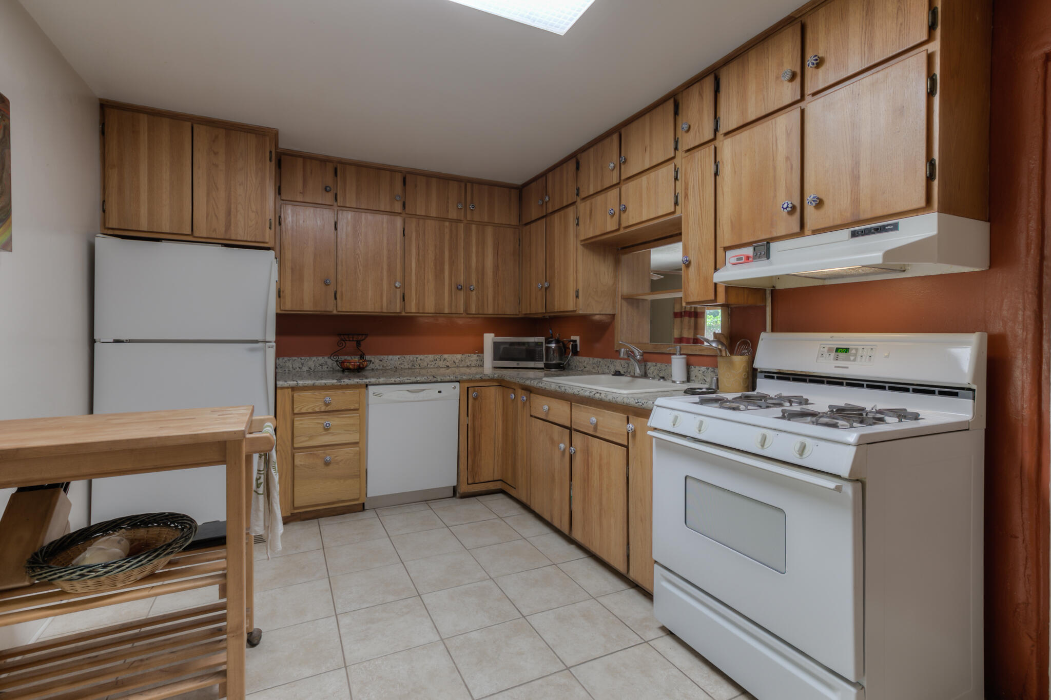 1033 QUINCY Street SE