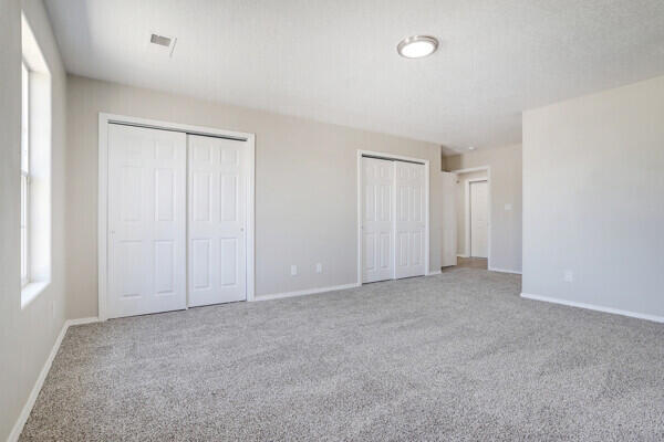 2042 Vista Hill N Loop