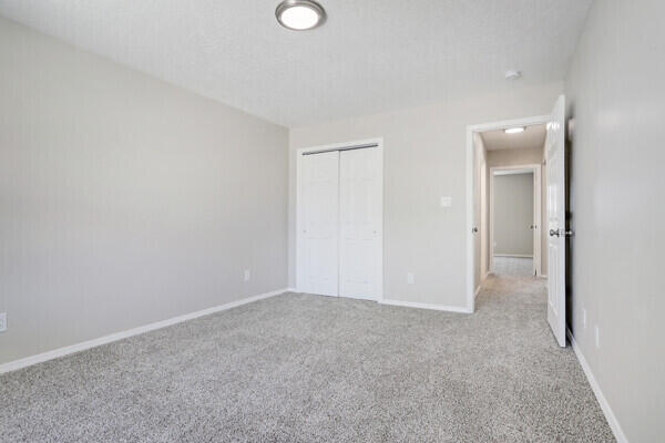 2042 Vista Hill N Loop