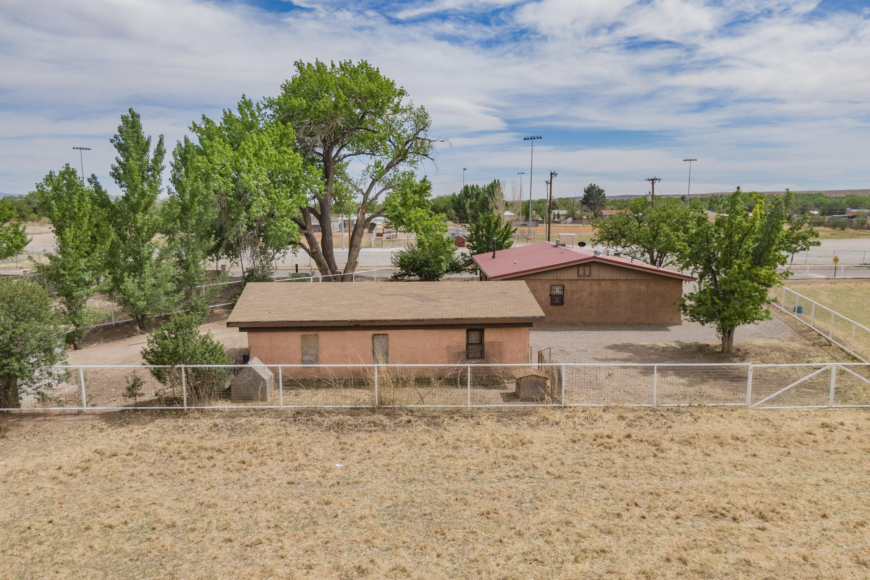 484 VIVIAN Road