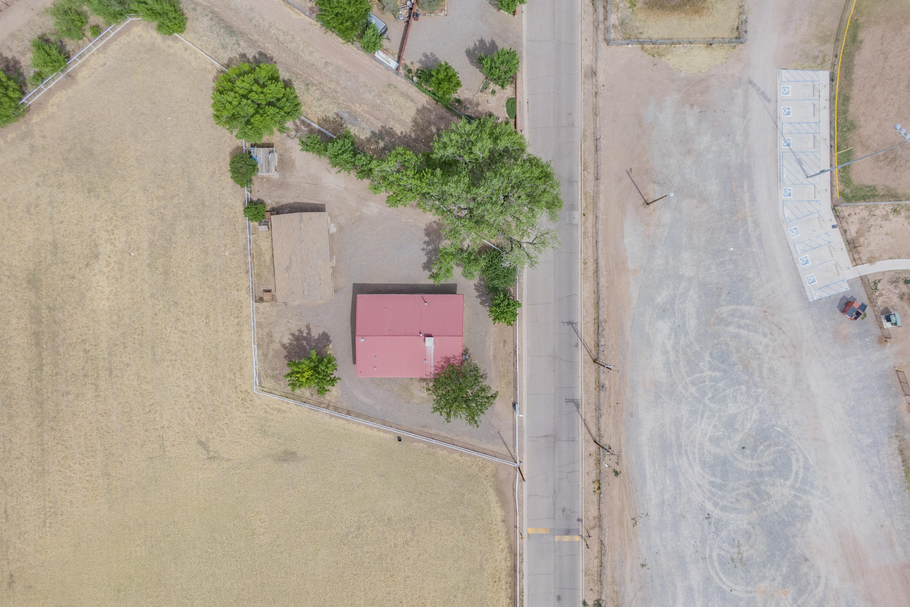 484 VIVIAN Road