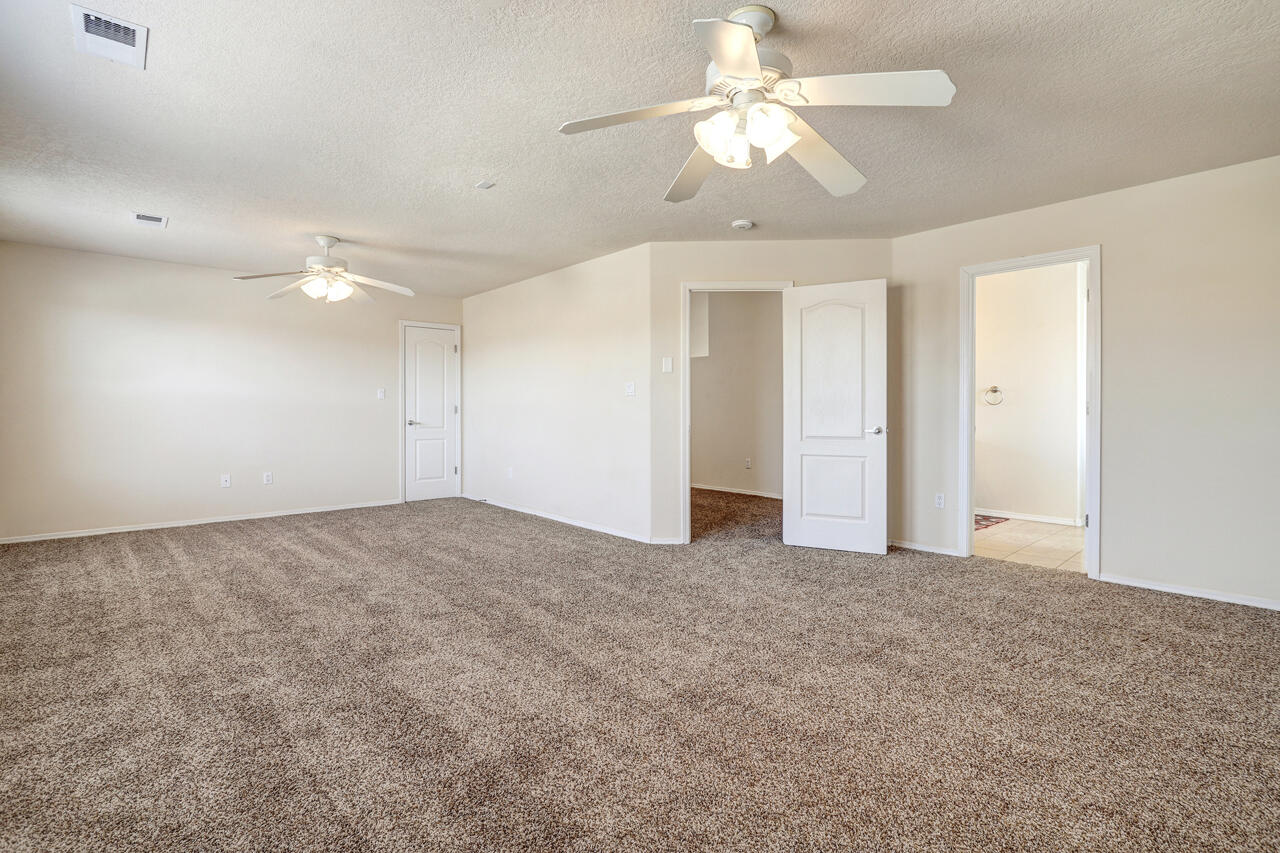 8924 WINNCREST Trail NW