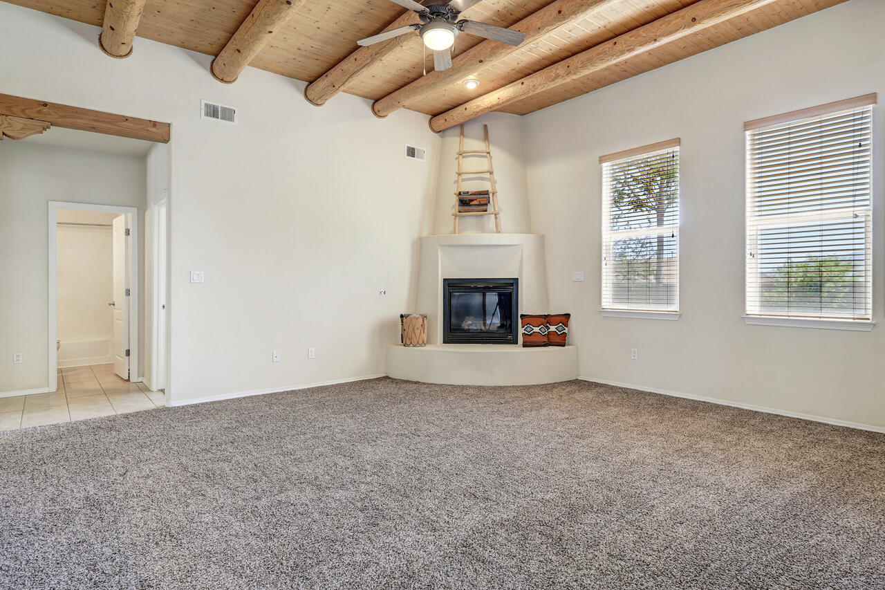 8924 WINNCREST Trail NW