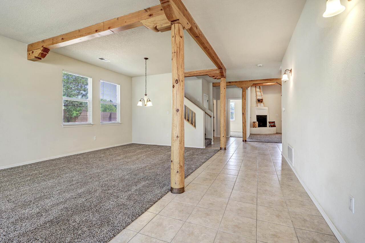 8924 WINNCREST Trail NW