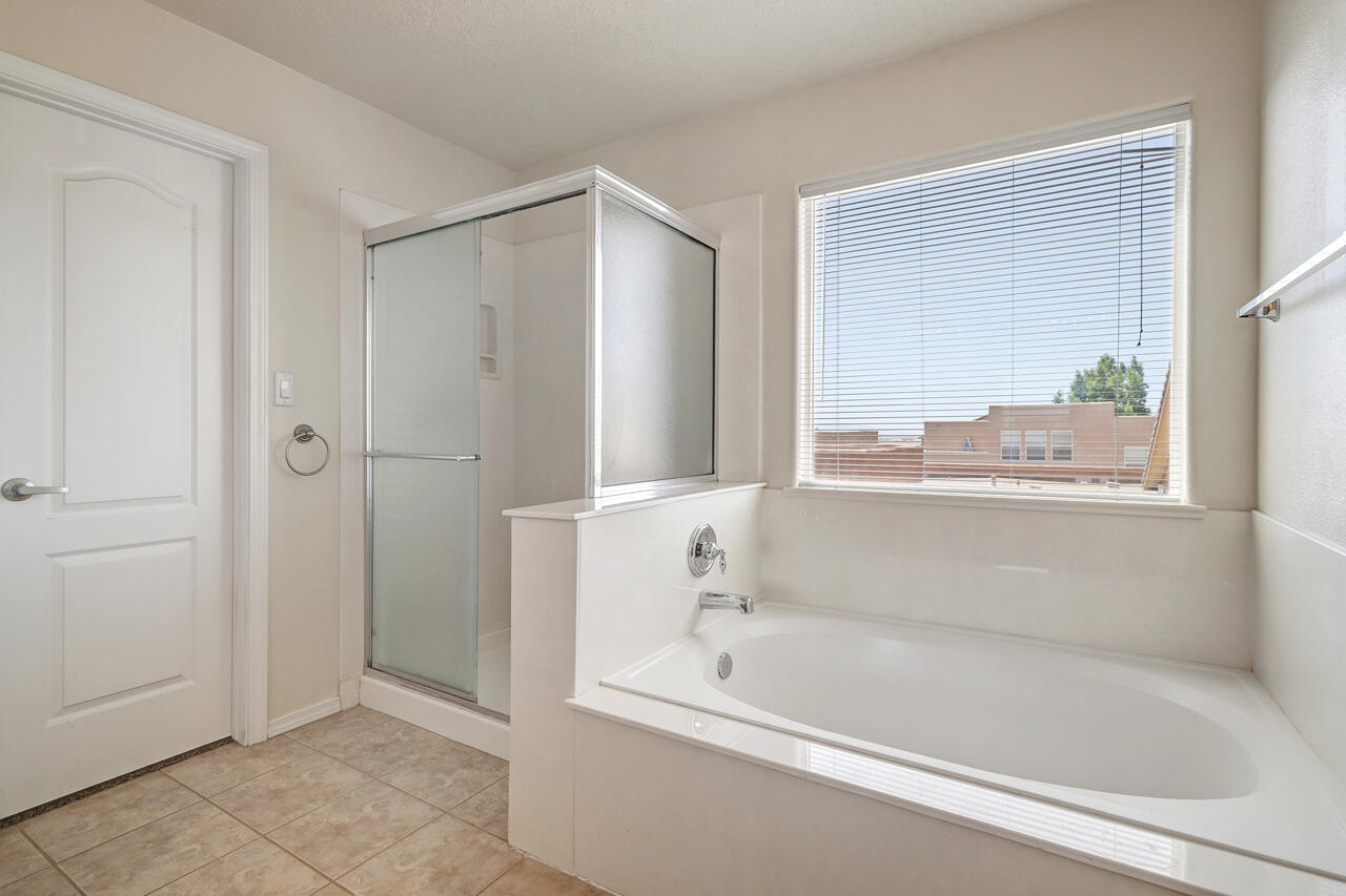 8924 WINNCREST Trail NW