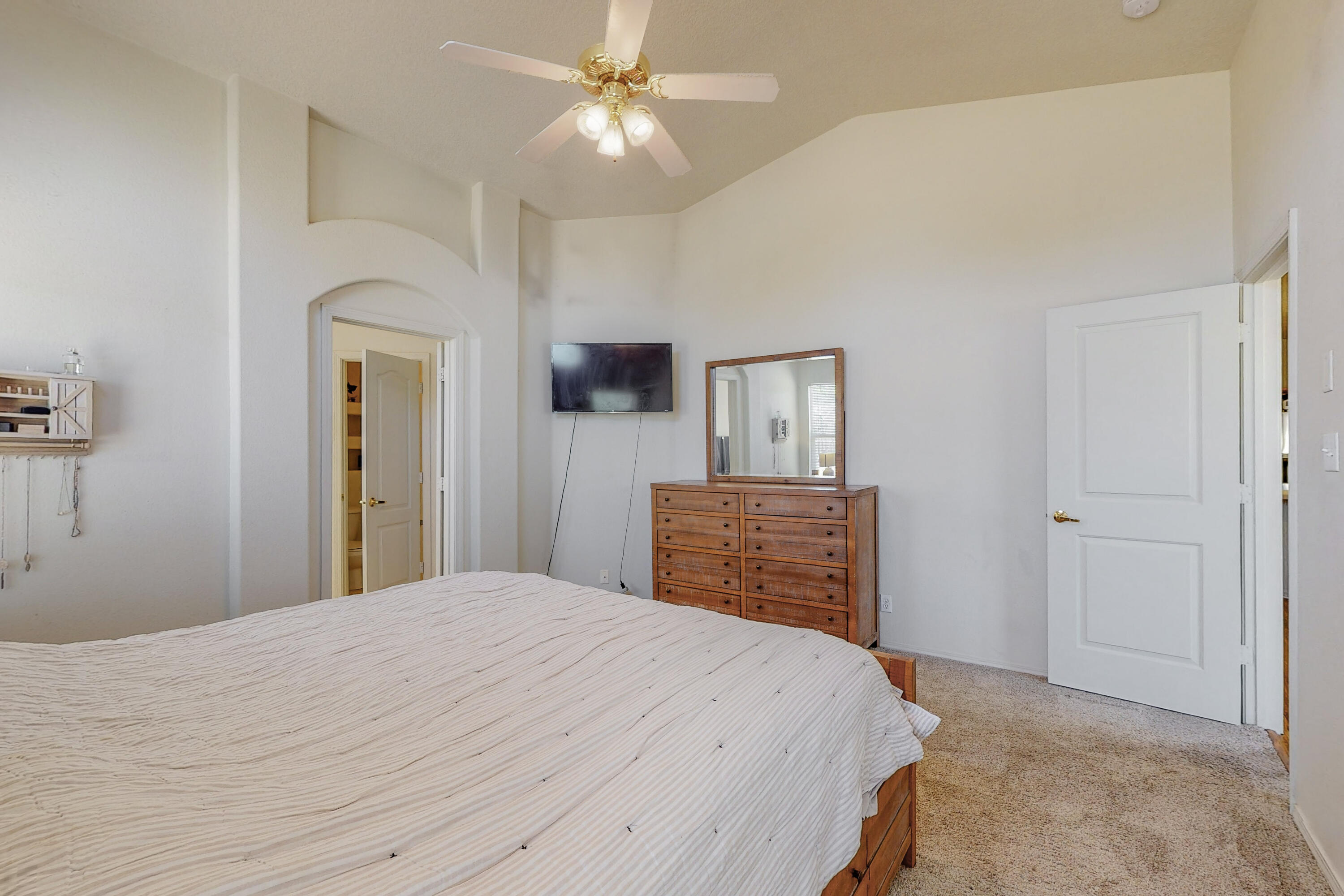 644 MORNING MEADOWS Drive NE