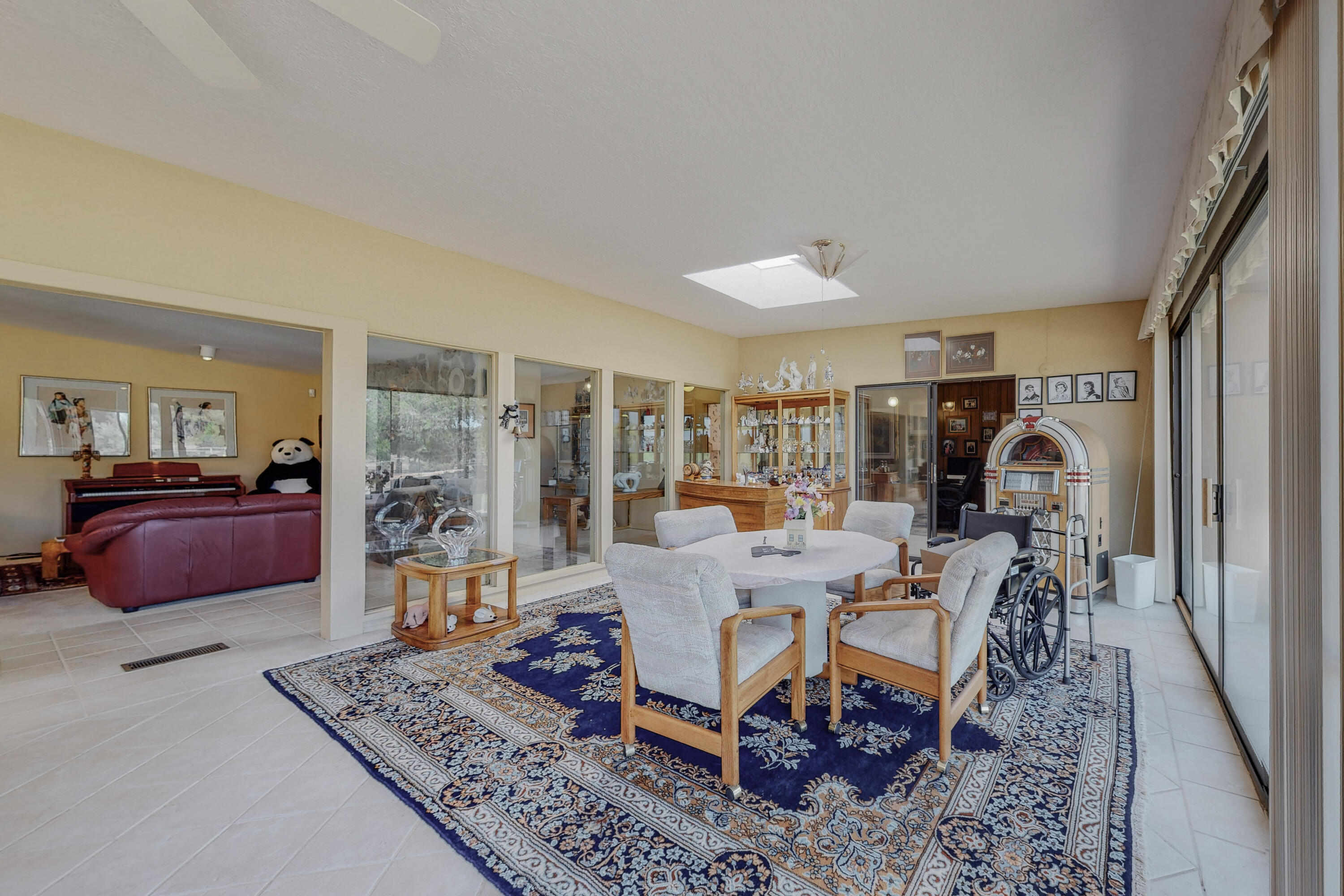 5095 FAIRFAX Drive NW