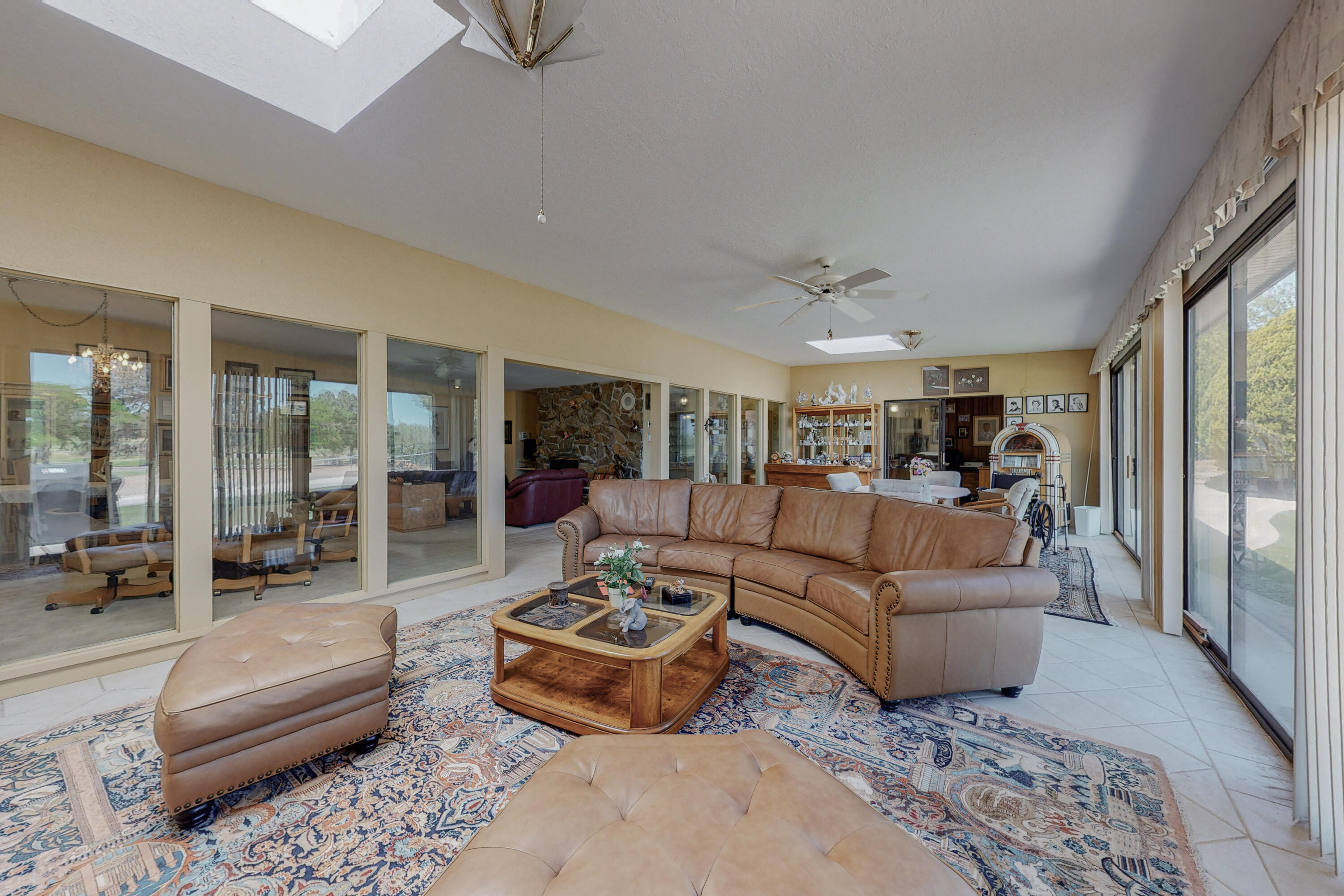 5095 FAIRFAX Drive NW