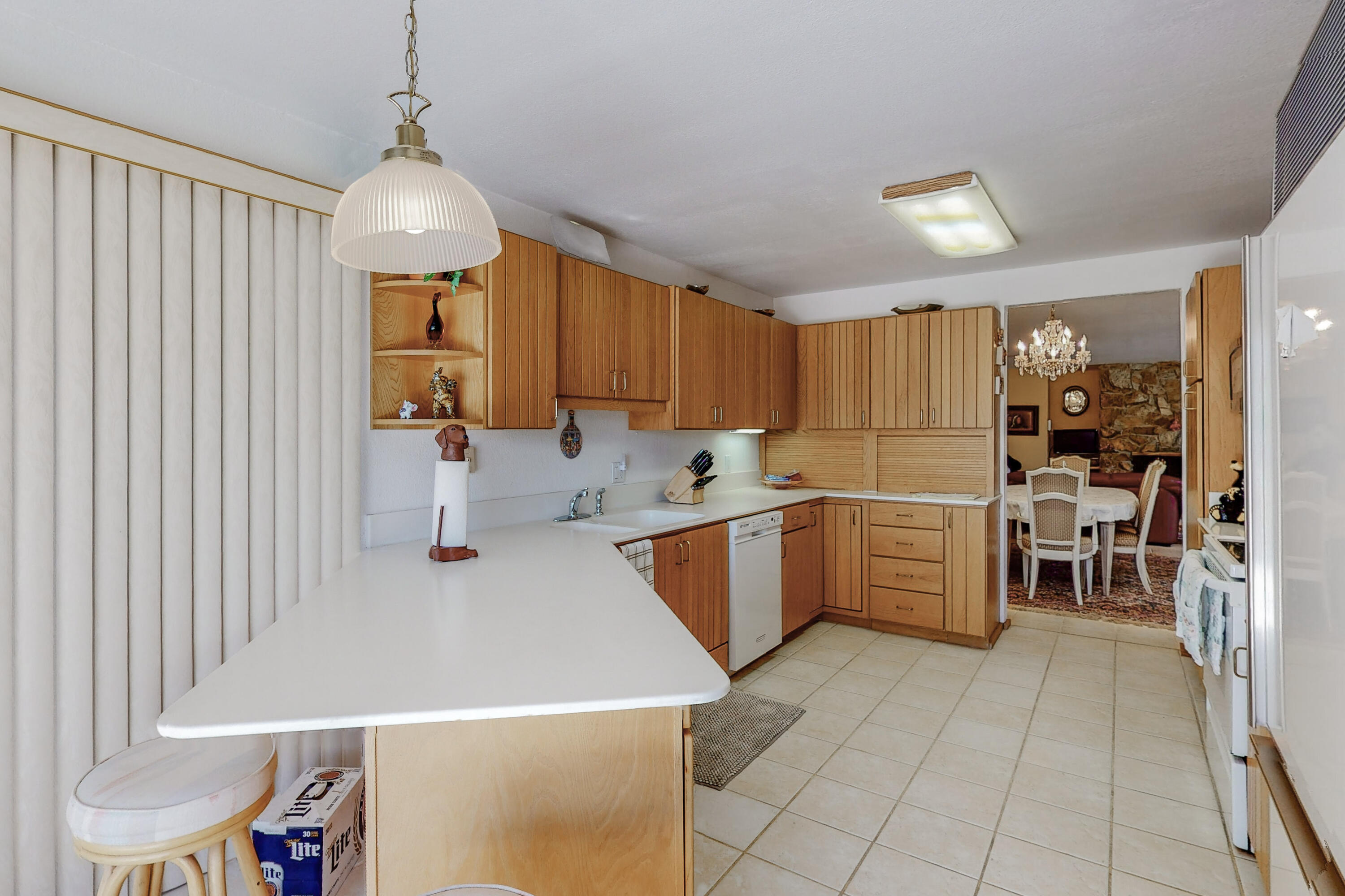 5095 FAIRFAX Drive NW
