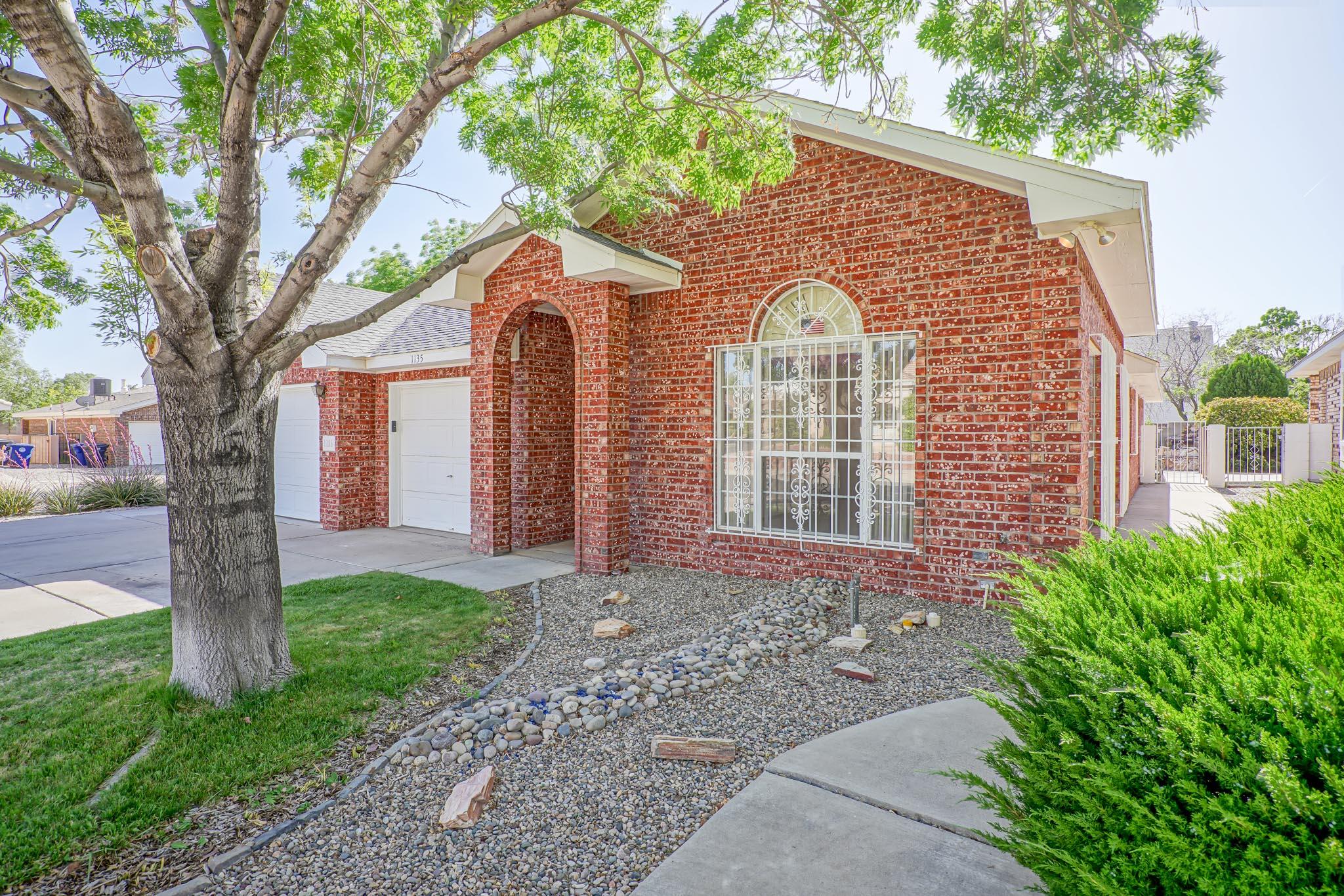 1135 Salinas Street SE