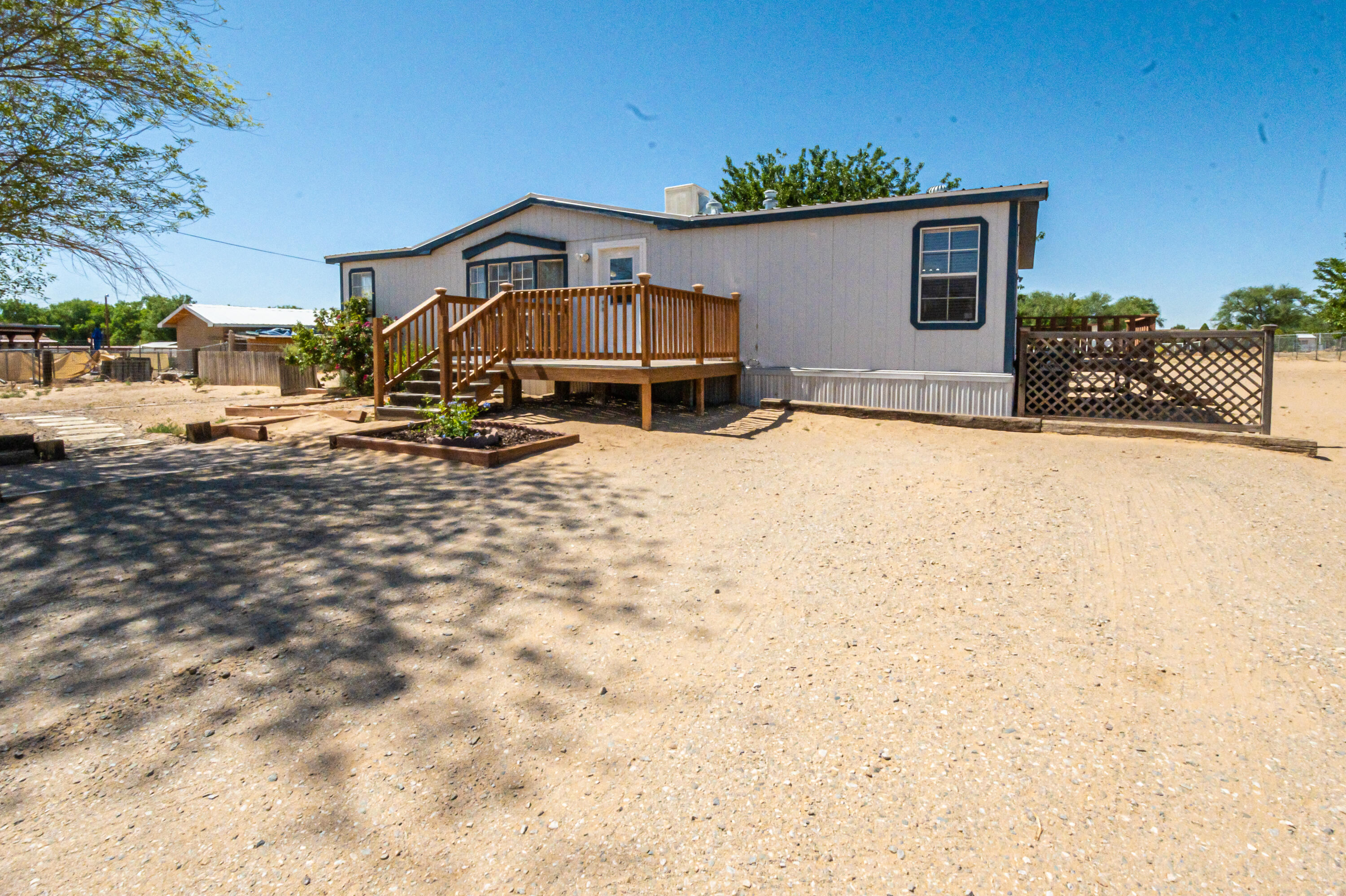 1455 MARILYN Drive